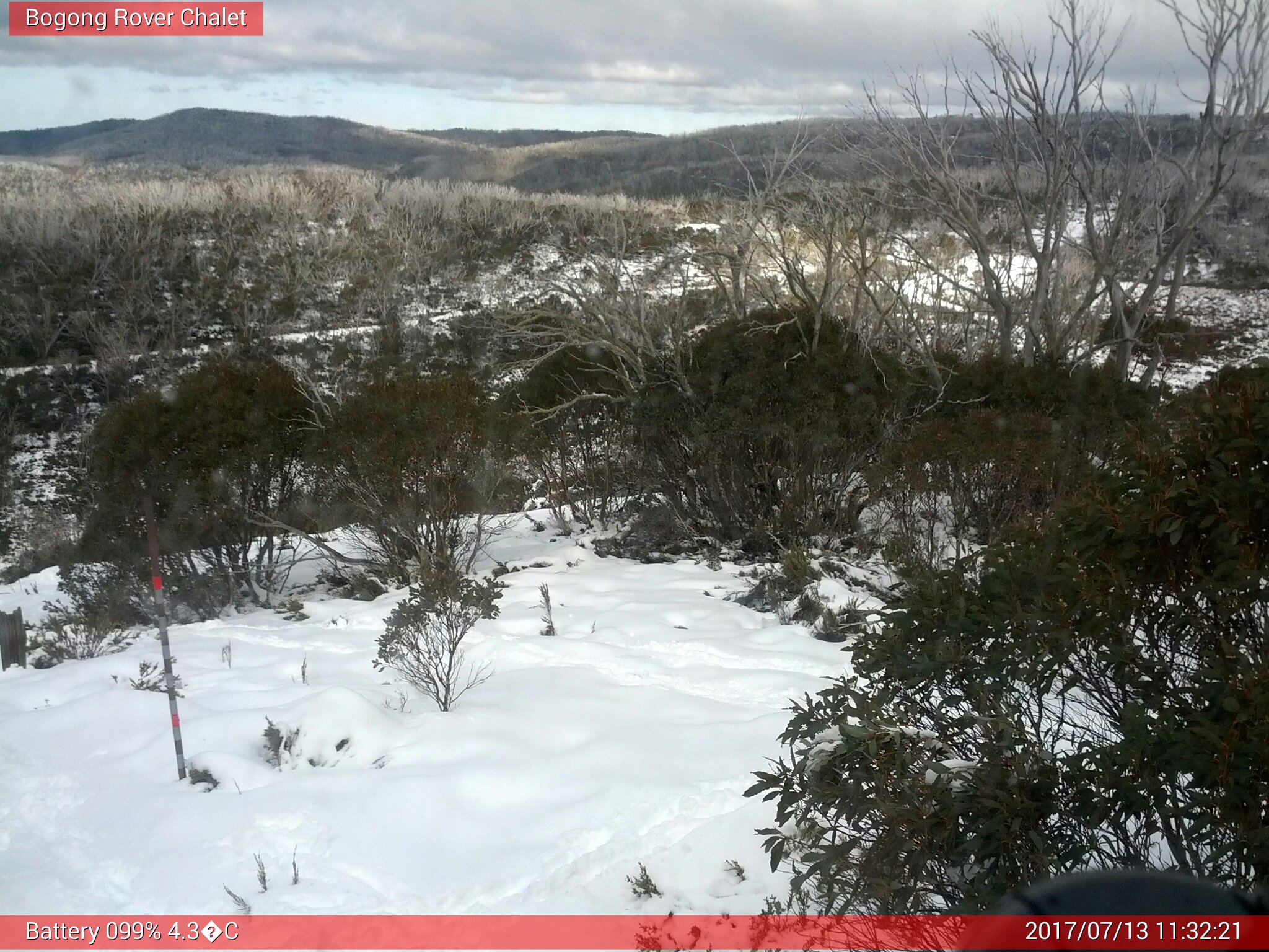 Bogong Web Cam 11:32am Thursday 13th of July 2017