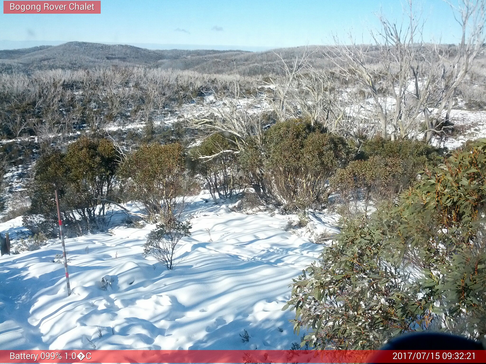 Bogong Web Cam 9:32am Saturday 15th of July 2017