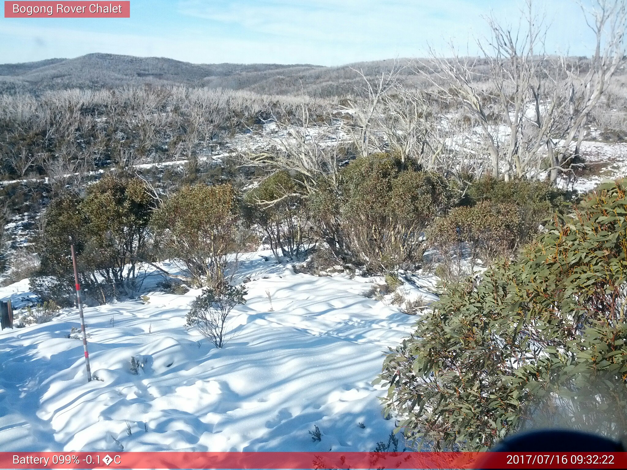 Bogong Web Cam 9:32am Sunday 16th of July 2017