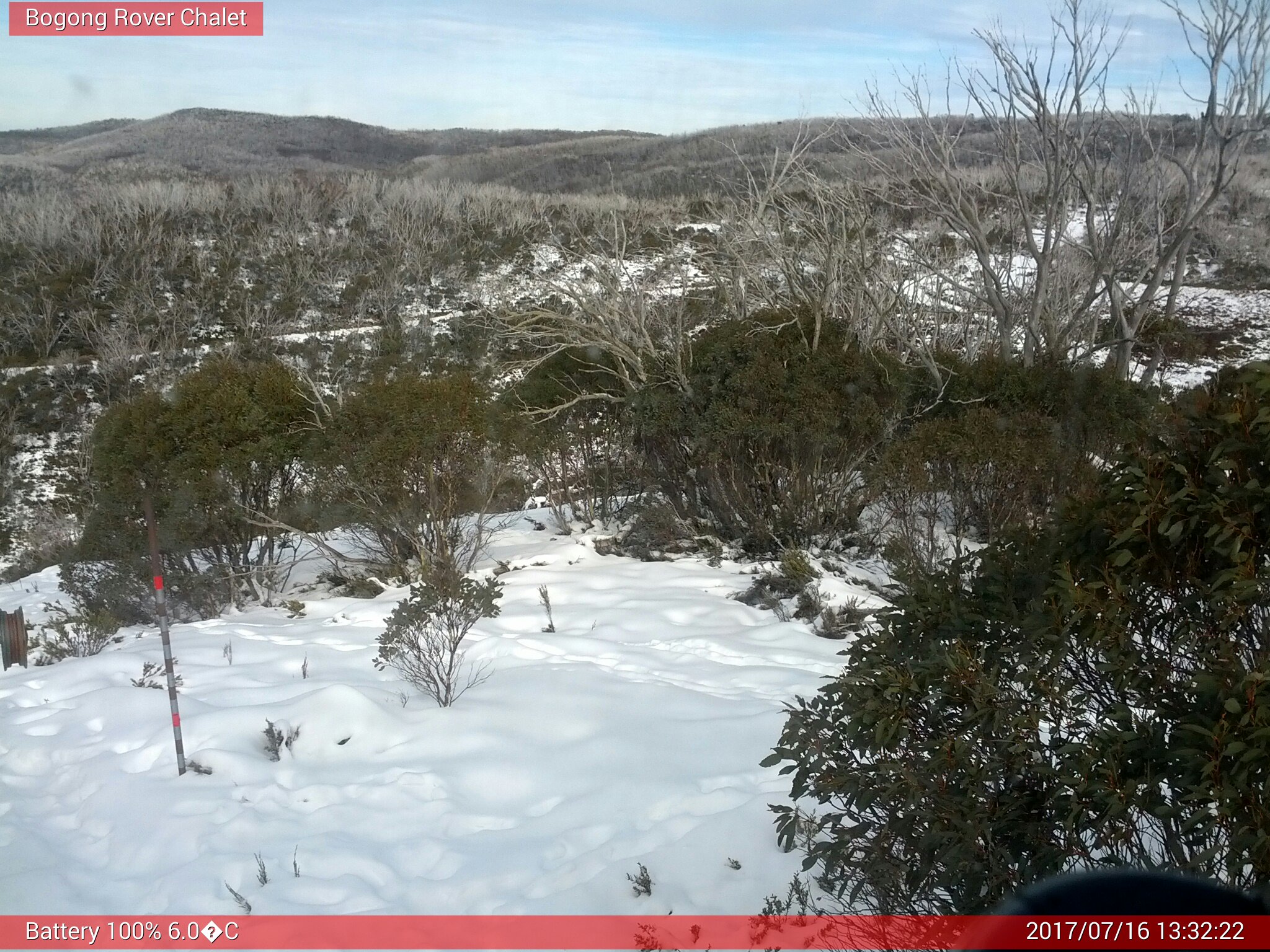 Bogong Web Cam 1:32pm Sunday 16th of July 2017