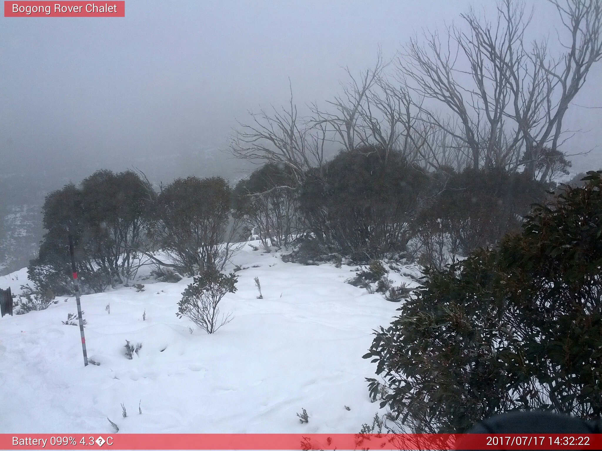 Bogong Web Cam 2:32pm Monday 17th of July 2017