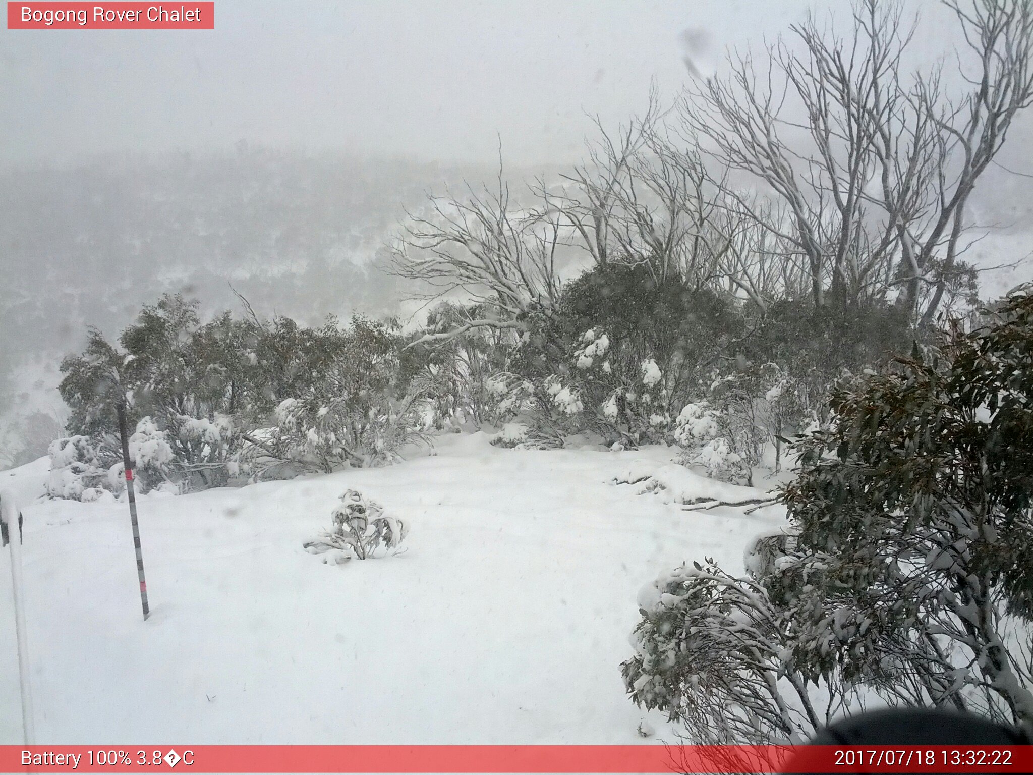 Bogong Web Cam 1:32pm Tuesday 18th of July 2017