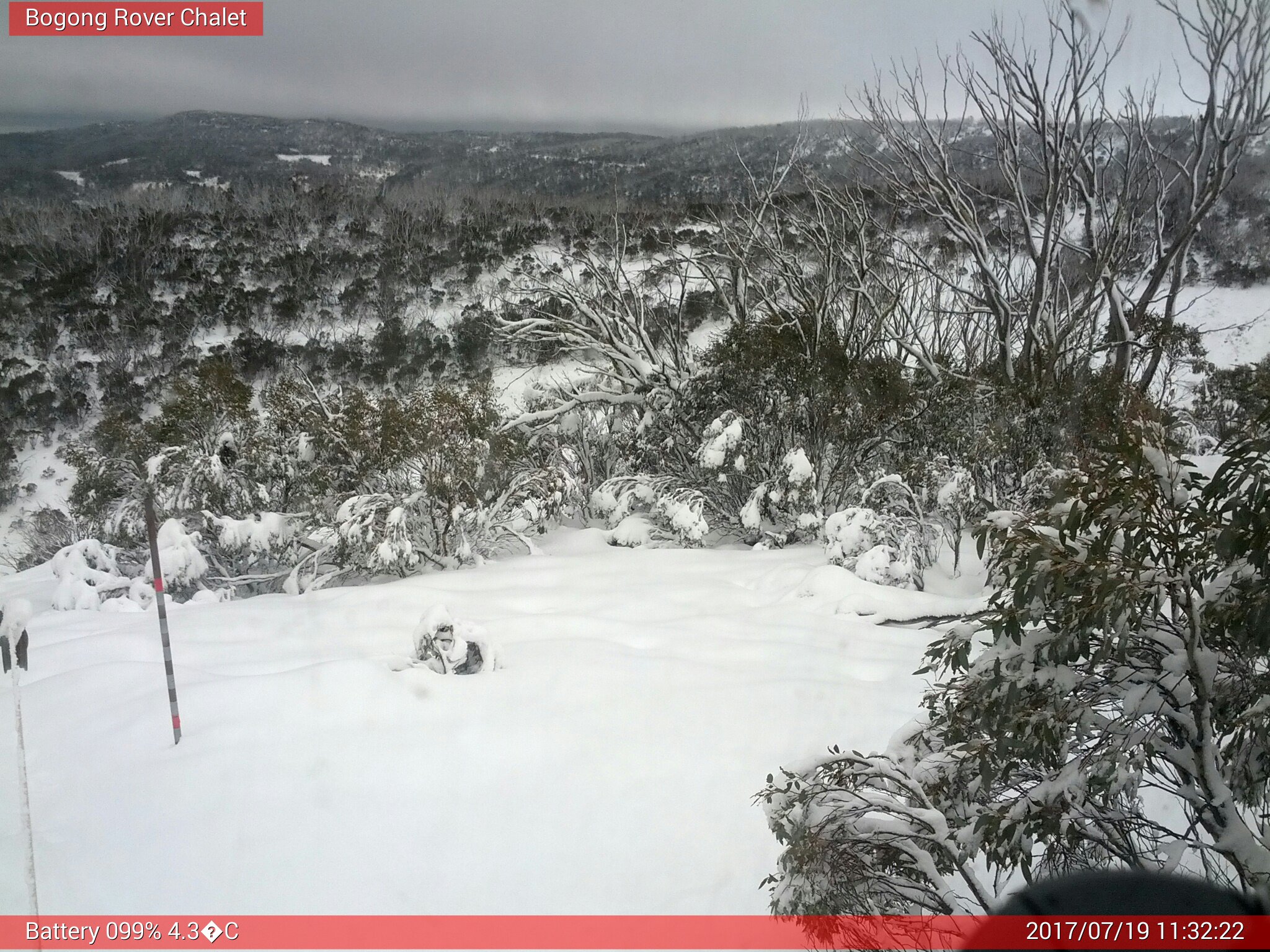 Bogong Web Cam 11:32am Wednesday 19th of July 2017