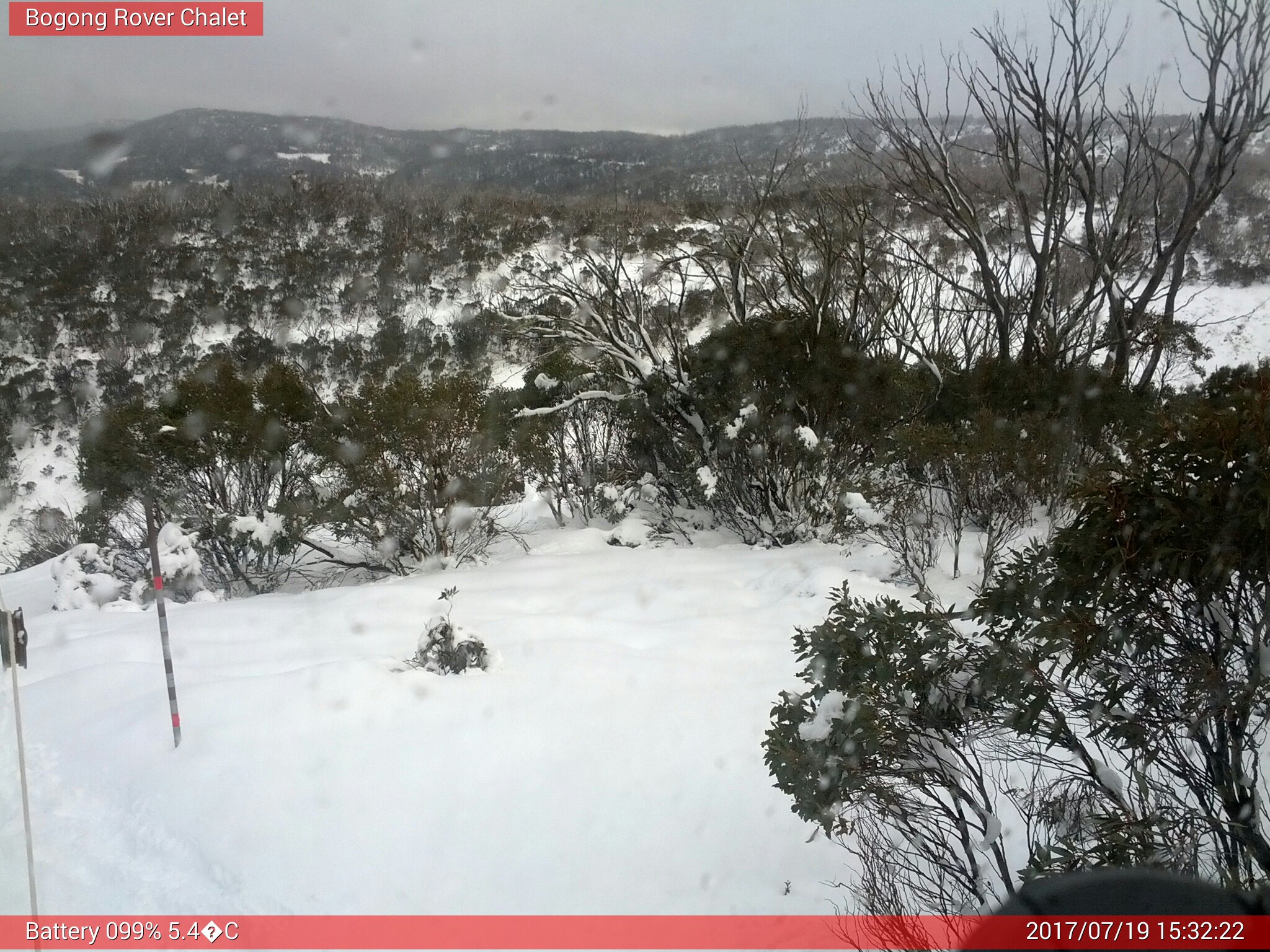 Bogong Web Cam 3:32pm Wednesday 19th of July 2017