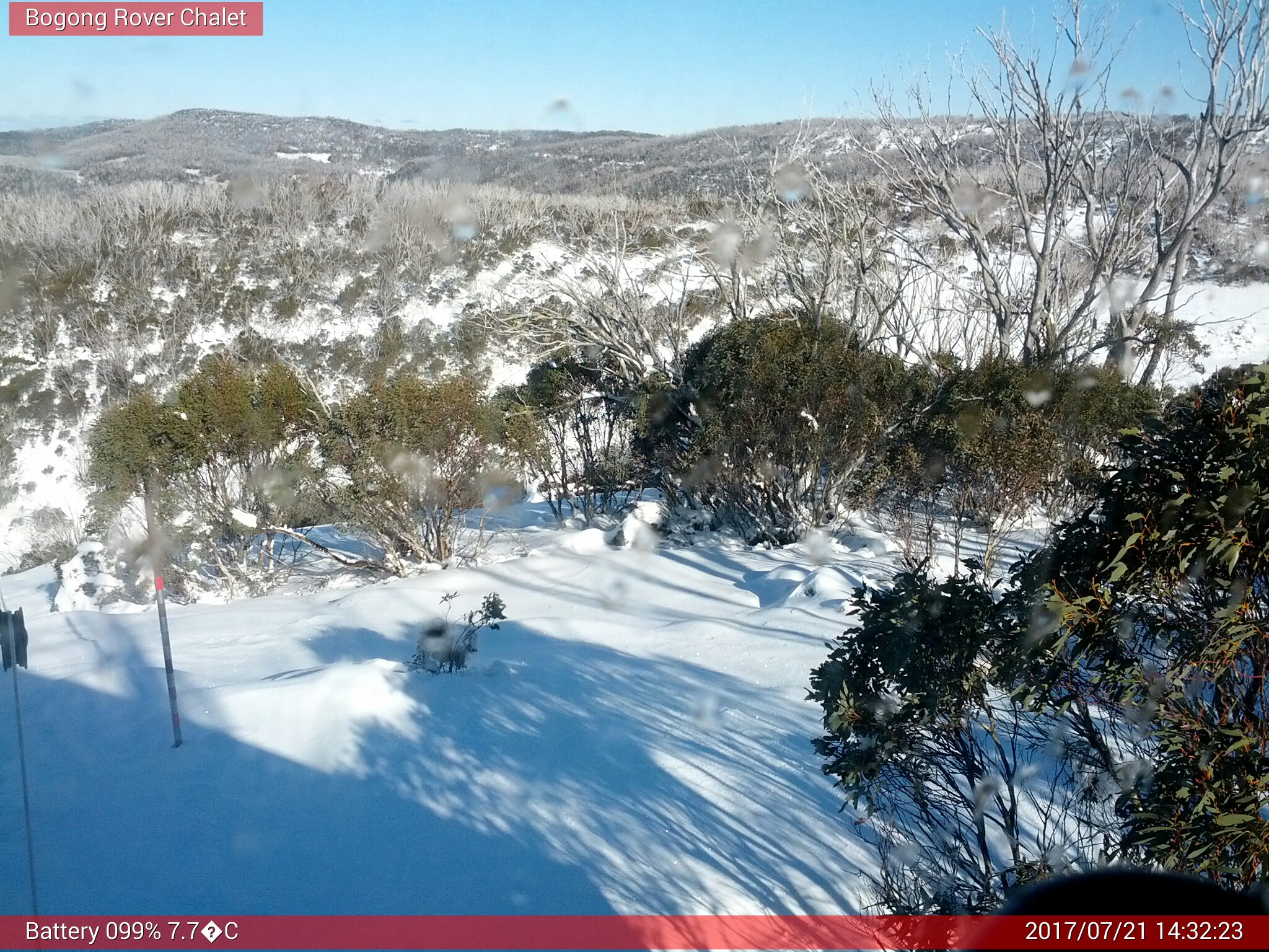 Bogong Web Cam 2:32pm Friday 21st of July 2017