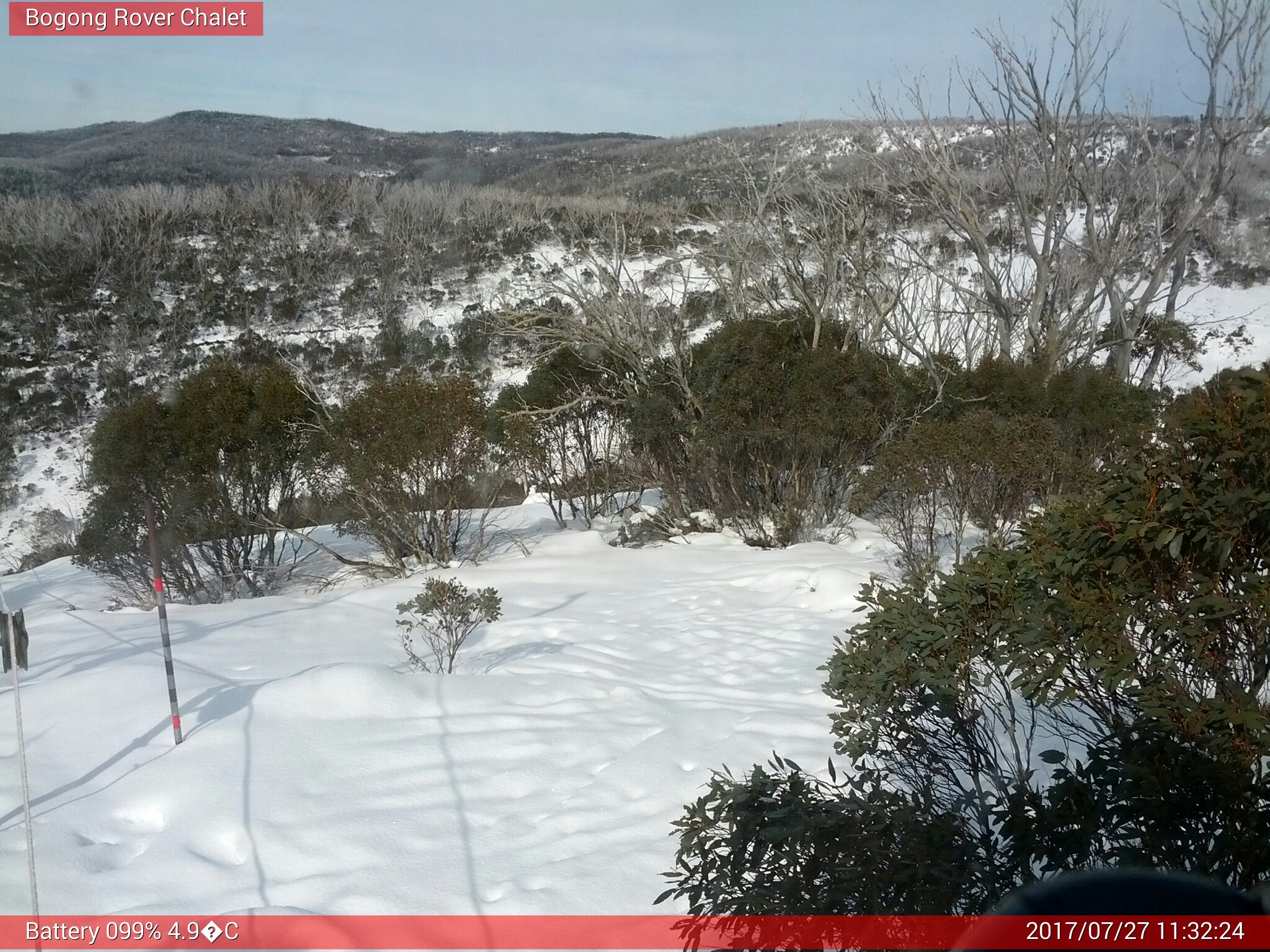 Bogong Web Cam 11:32am Thursday 27th of July 2017