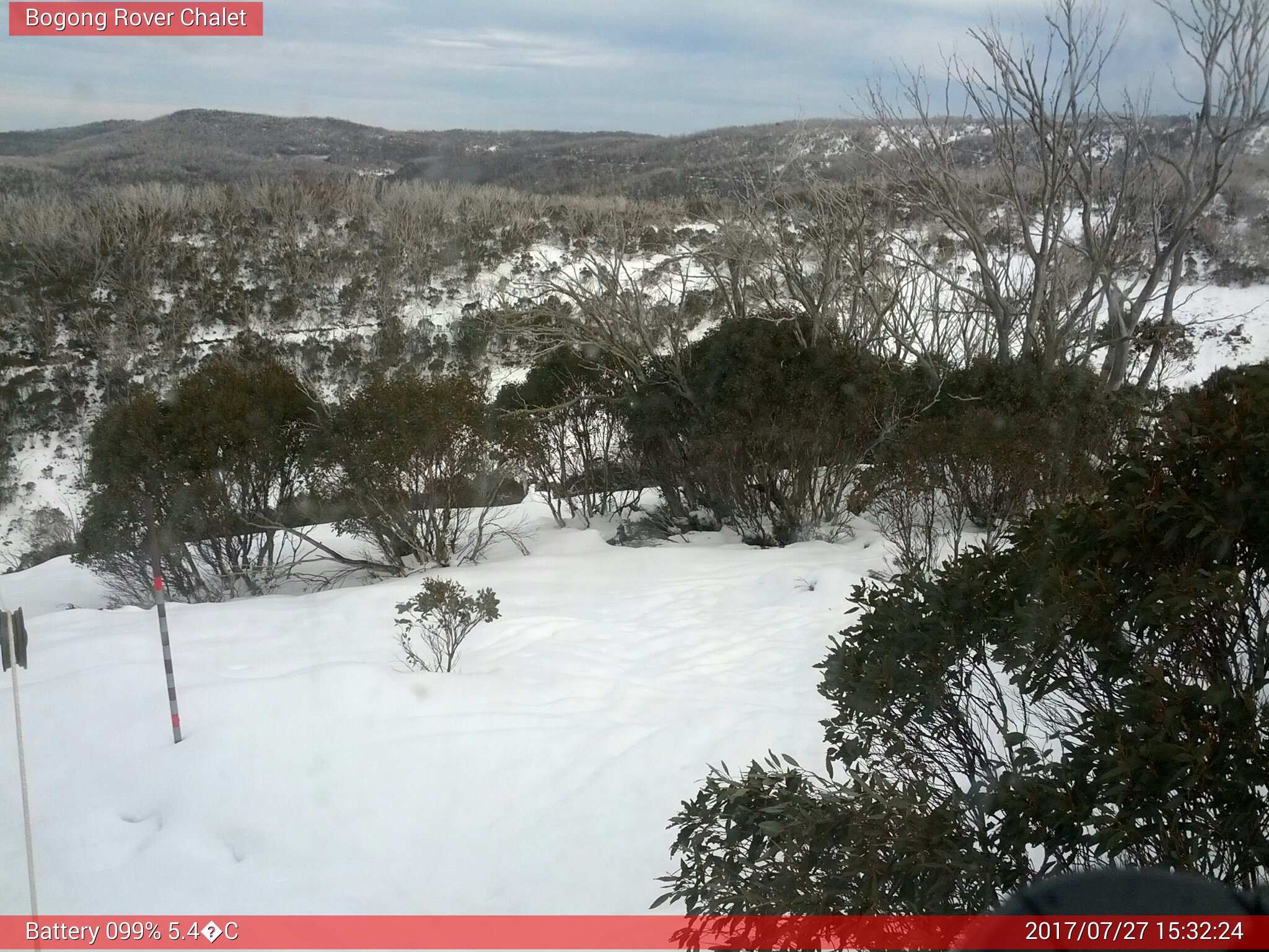 Bogong Web Cam 3:32pm Thursday 27th of July 2017