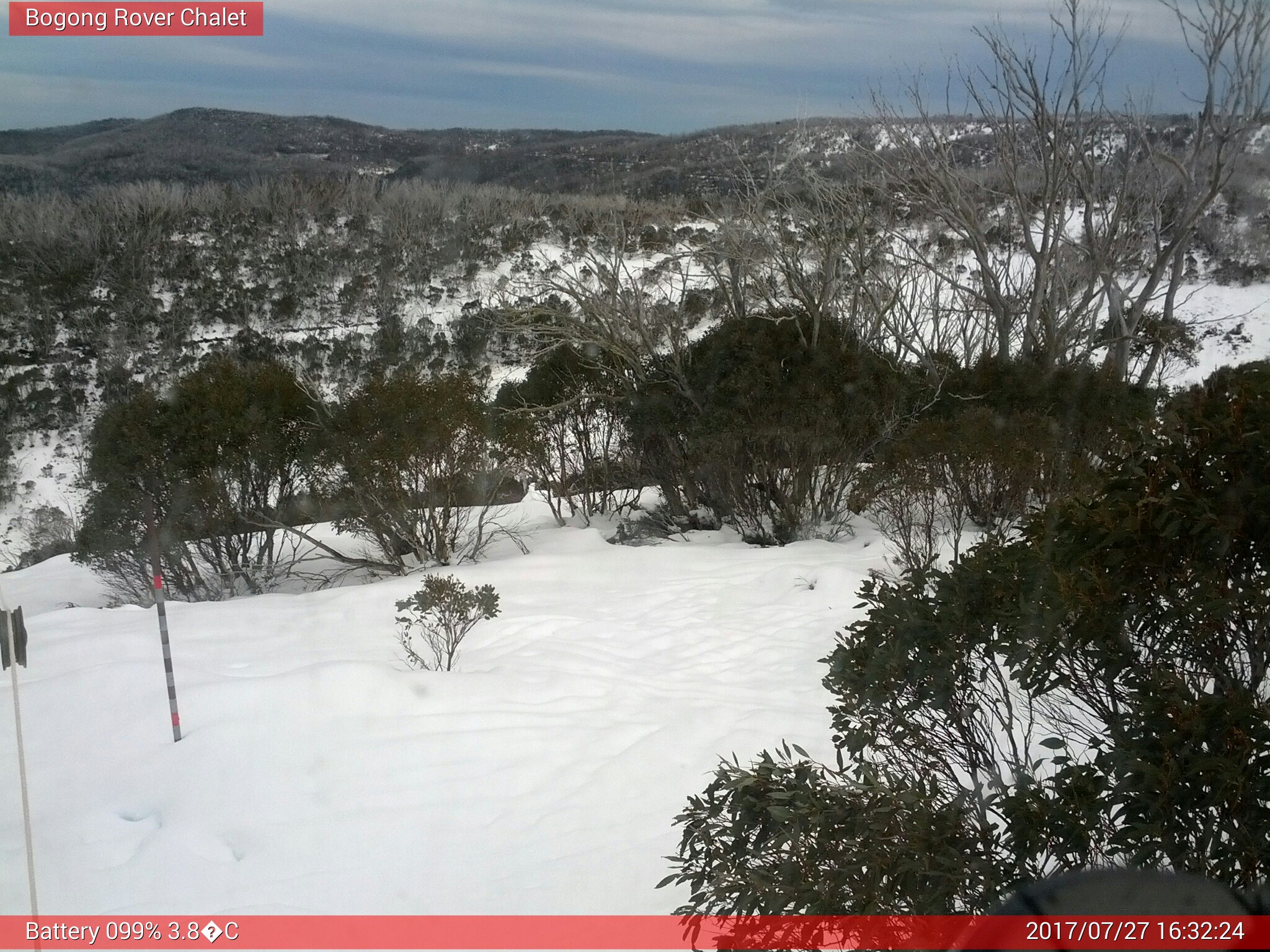 Bogong Web Cam 4:32pm Thursday 27th of July 2017