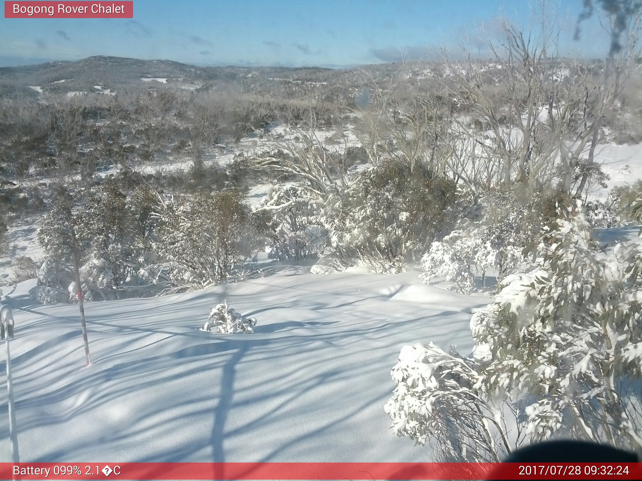 Bogong Web Cam 9:32am Friday 28th of July 2017