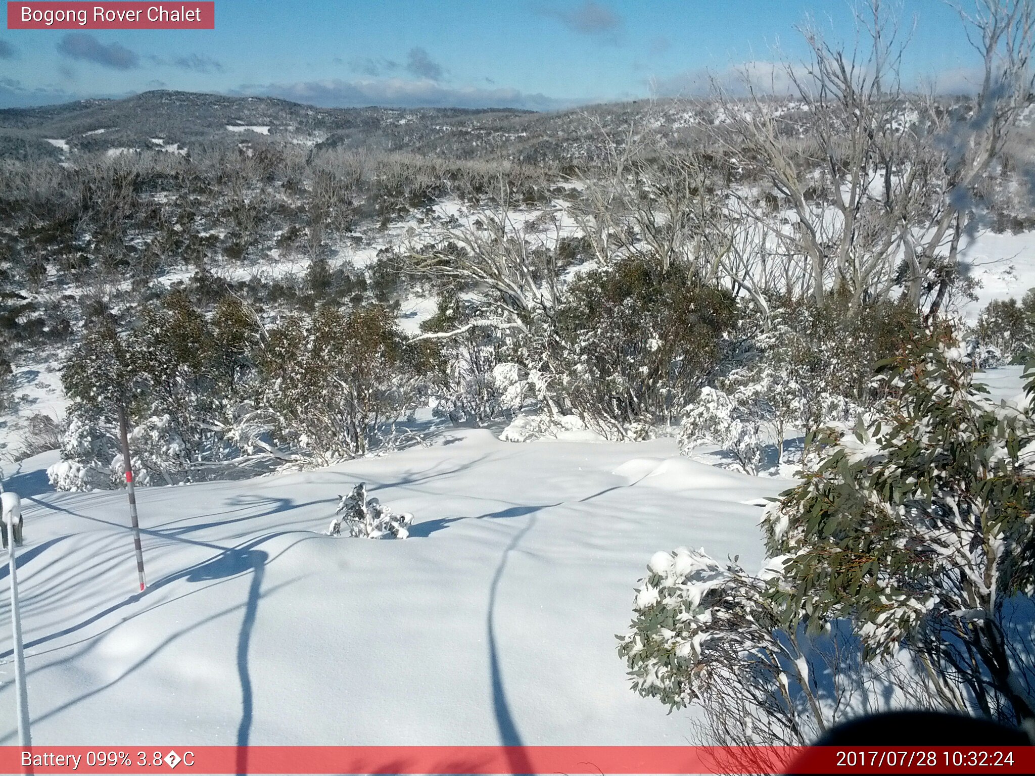 Bogong Web Cam 10:32am Friday 28th of July 2017