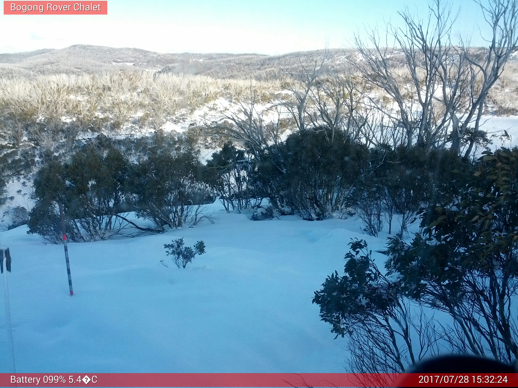 Bogong Web Cam 3:32pm Friday 28th of July 2017