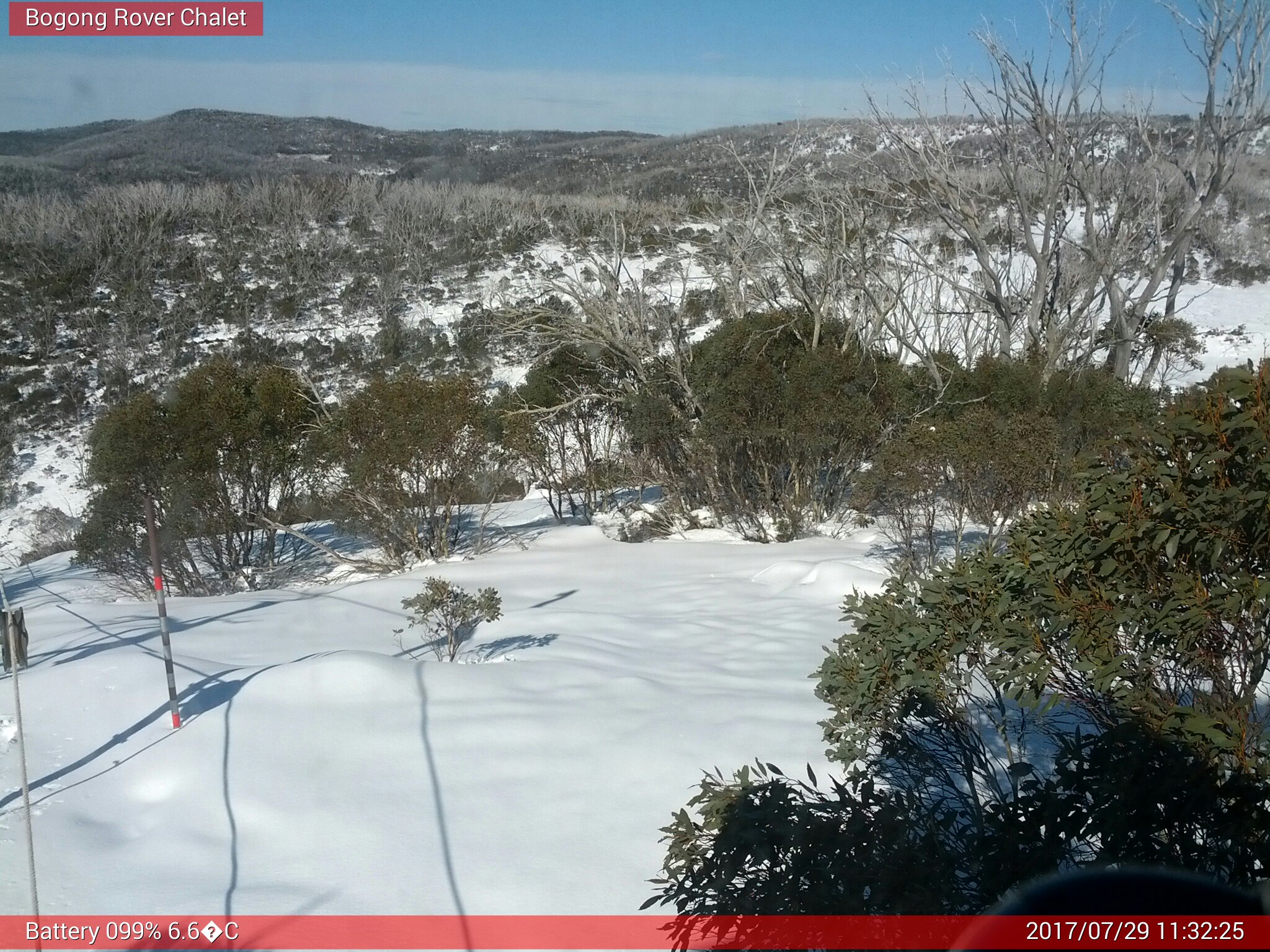 Bogong Web Cam 11:32am Saturday 29th of July 2017