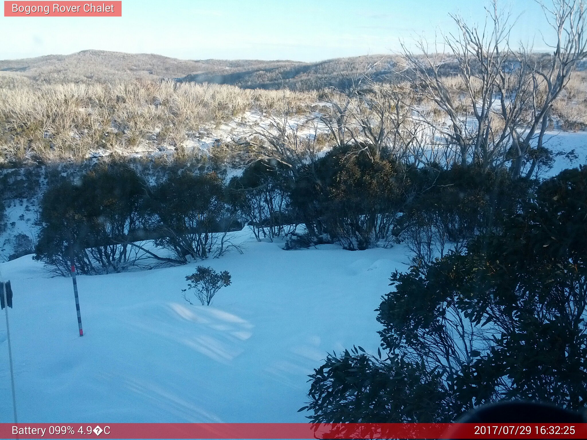 Bogong Web Cam 4:32pm Saturday 29th of July 2017