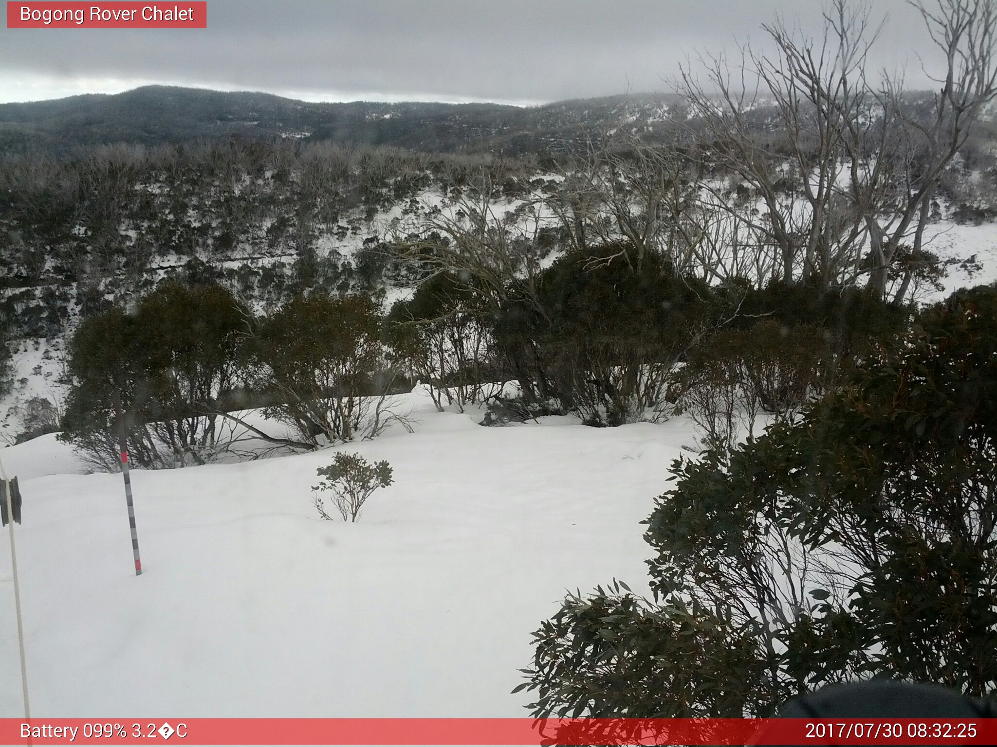 Bogong Web Cam 8:32am Sunday 30th of July 2017