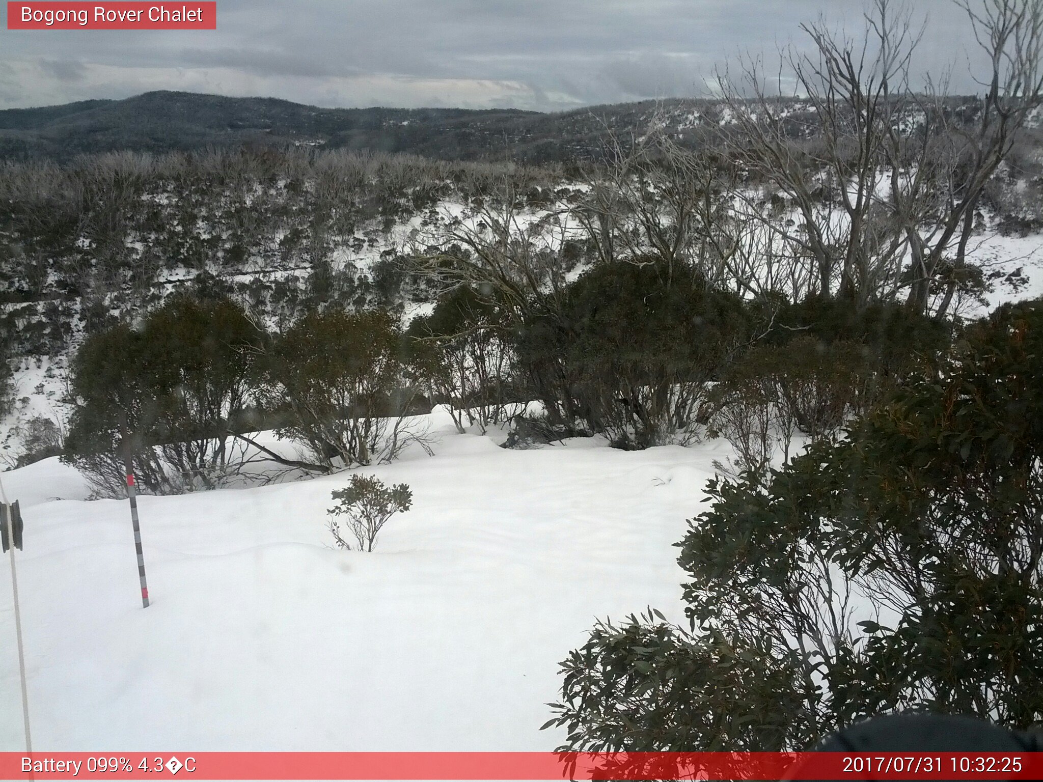 Bogong Web Cam 10:32am Monday 31st of July 2017