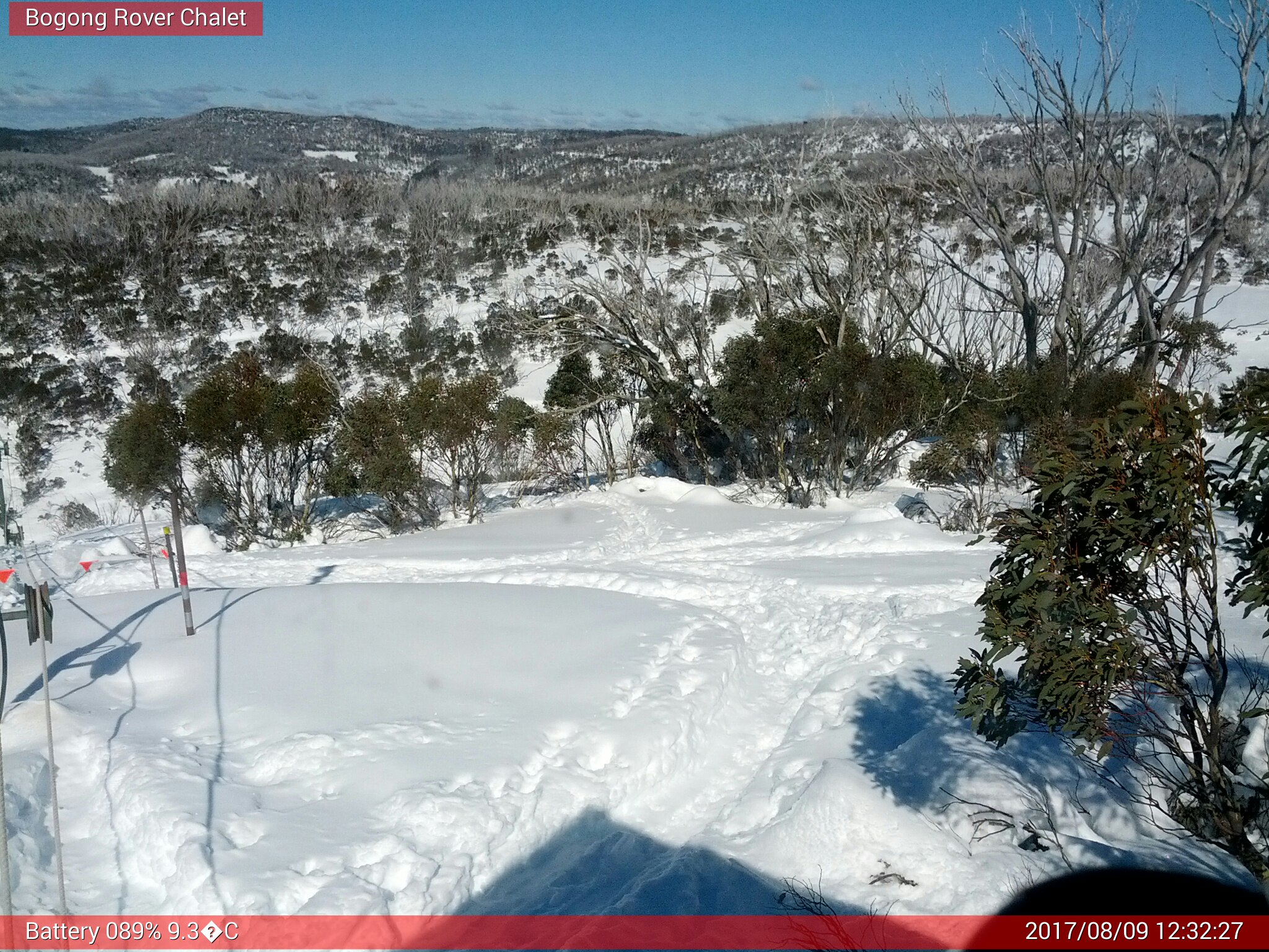 Bogong Web Cam 12:32pm Wednesday 9th of August 2017