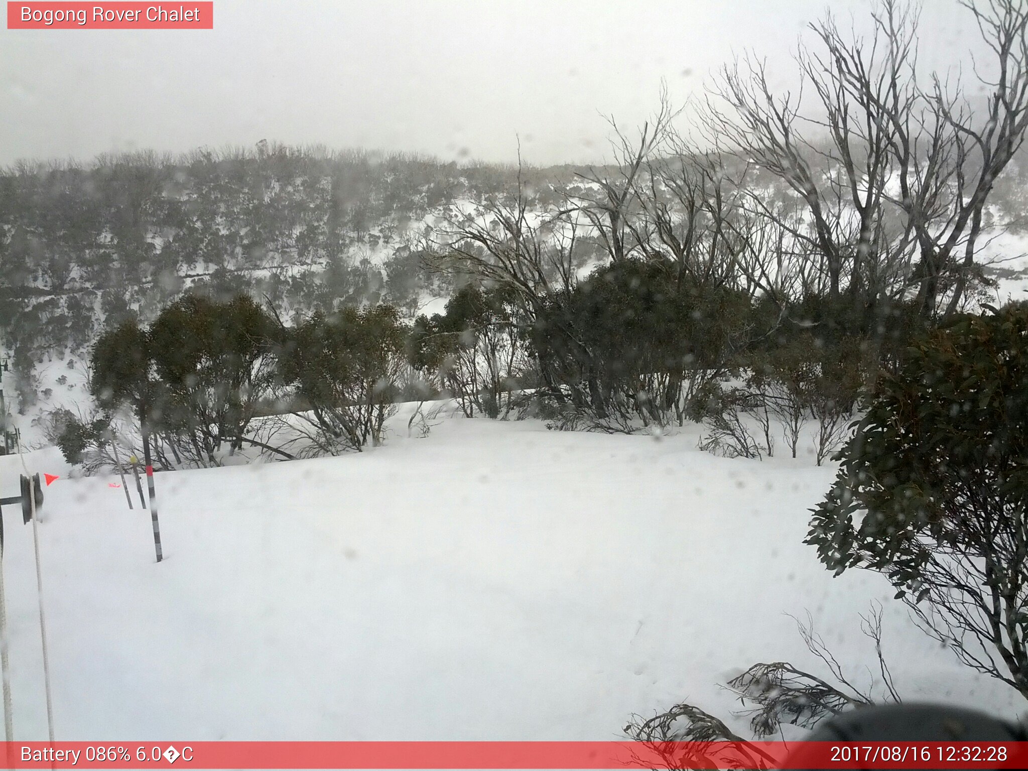 Bogong Web Cam 12:32pm Wednesday 16th of August 2017