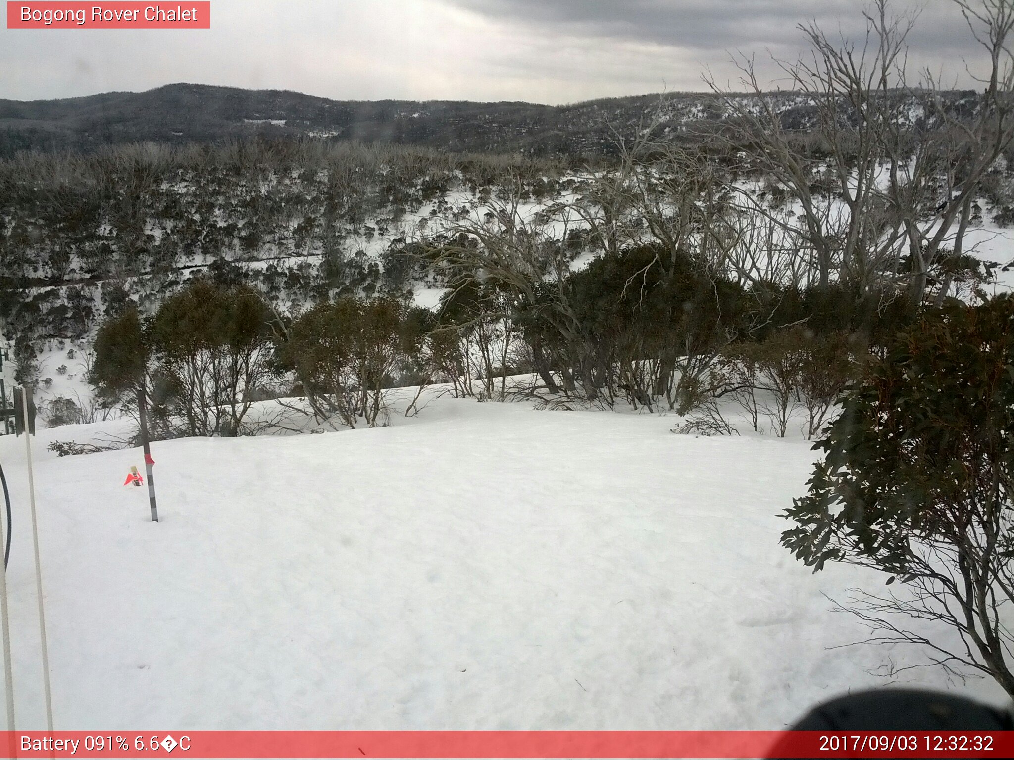 Bogong Web Cam 12:32pm Sunday 3rd of September 2017