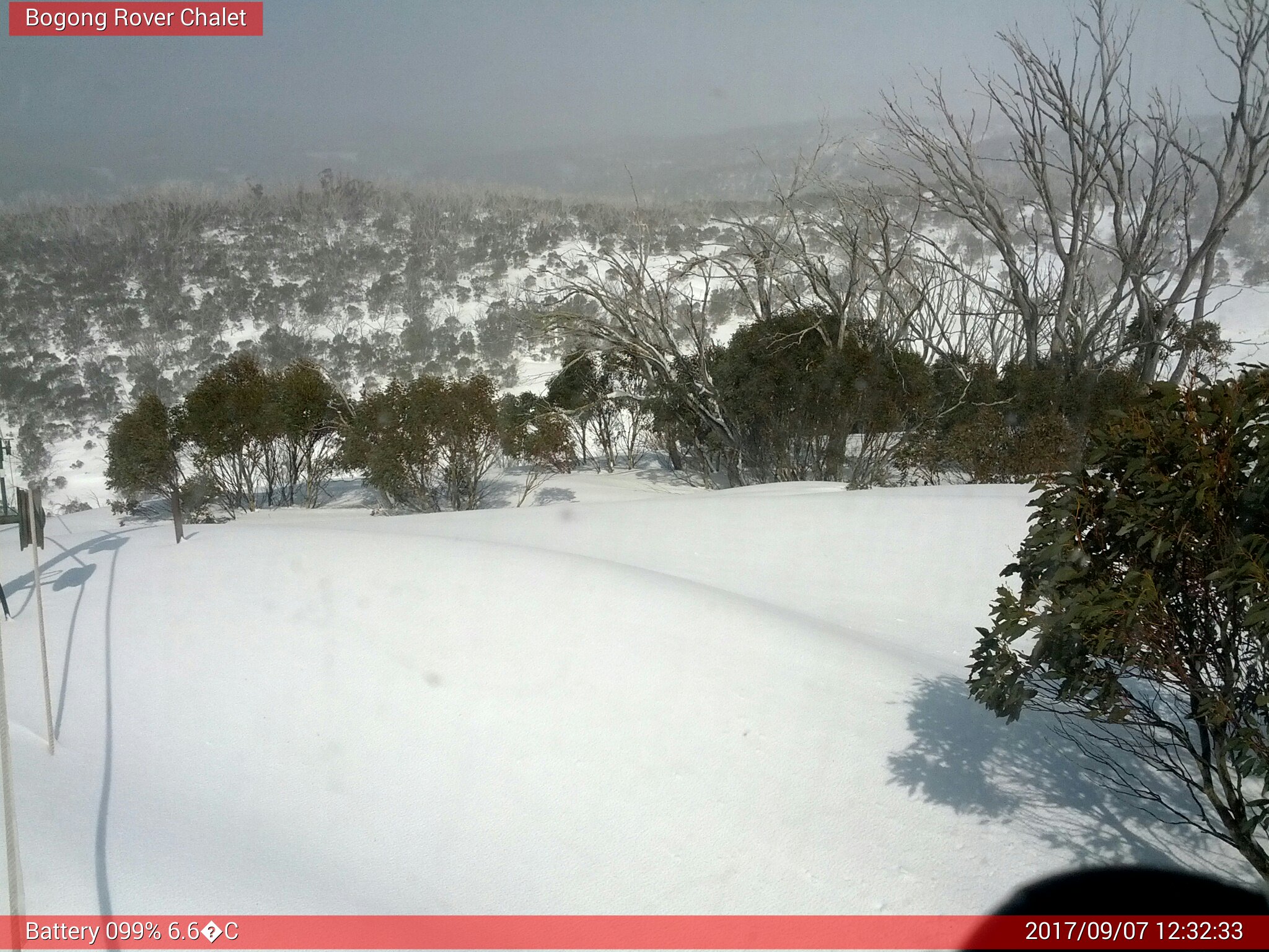 Bogong Web Cam 12:32pm Thursday 7th of September 2017