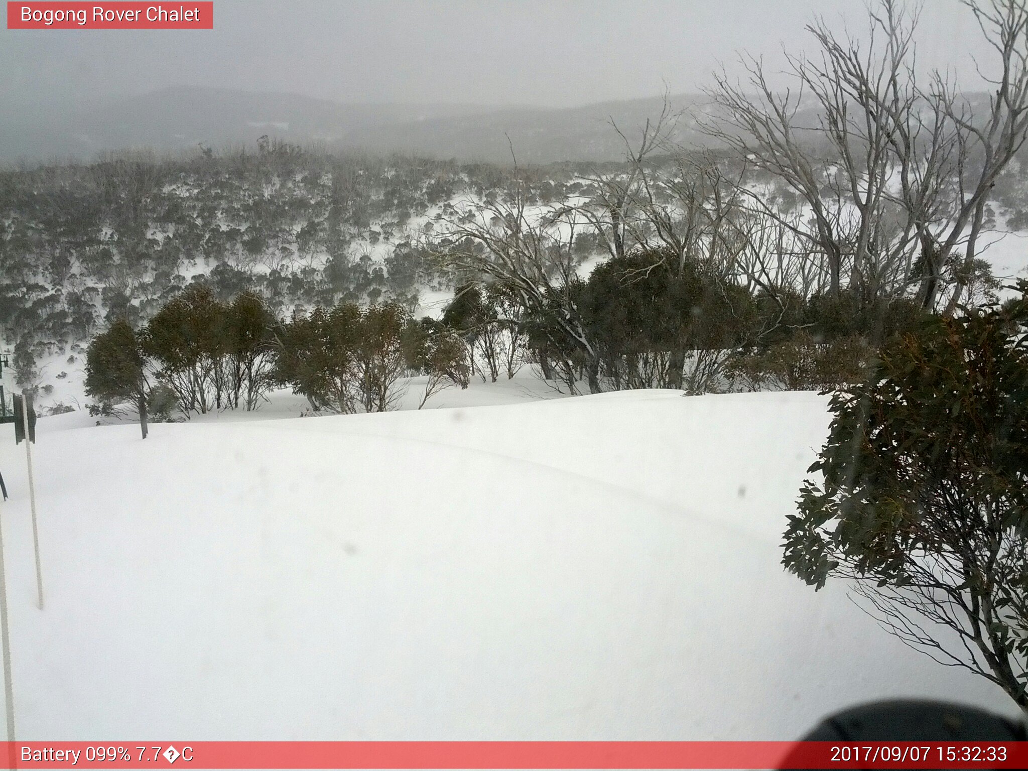 Bogong Web Cam 3:32pm Thursday 7th of September 2017