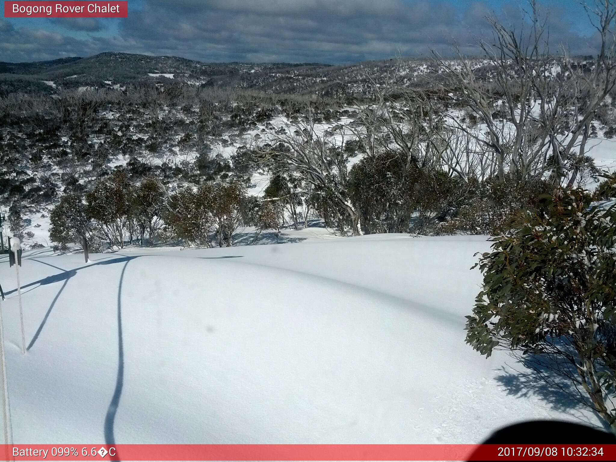 Bogong Web Cam 10:32am Friday 8th of September 2017