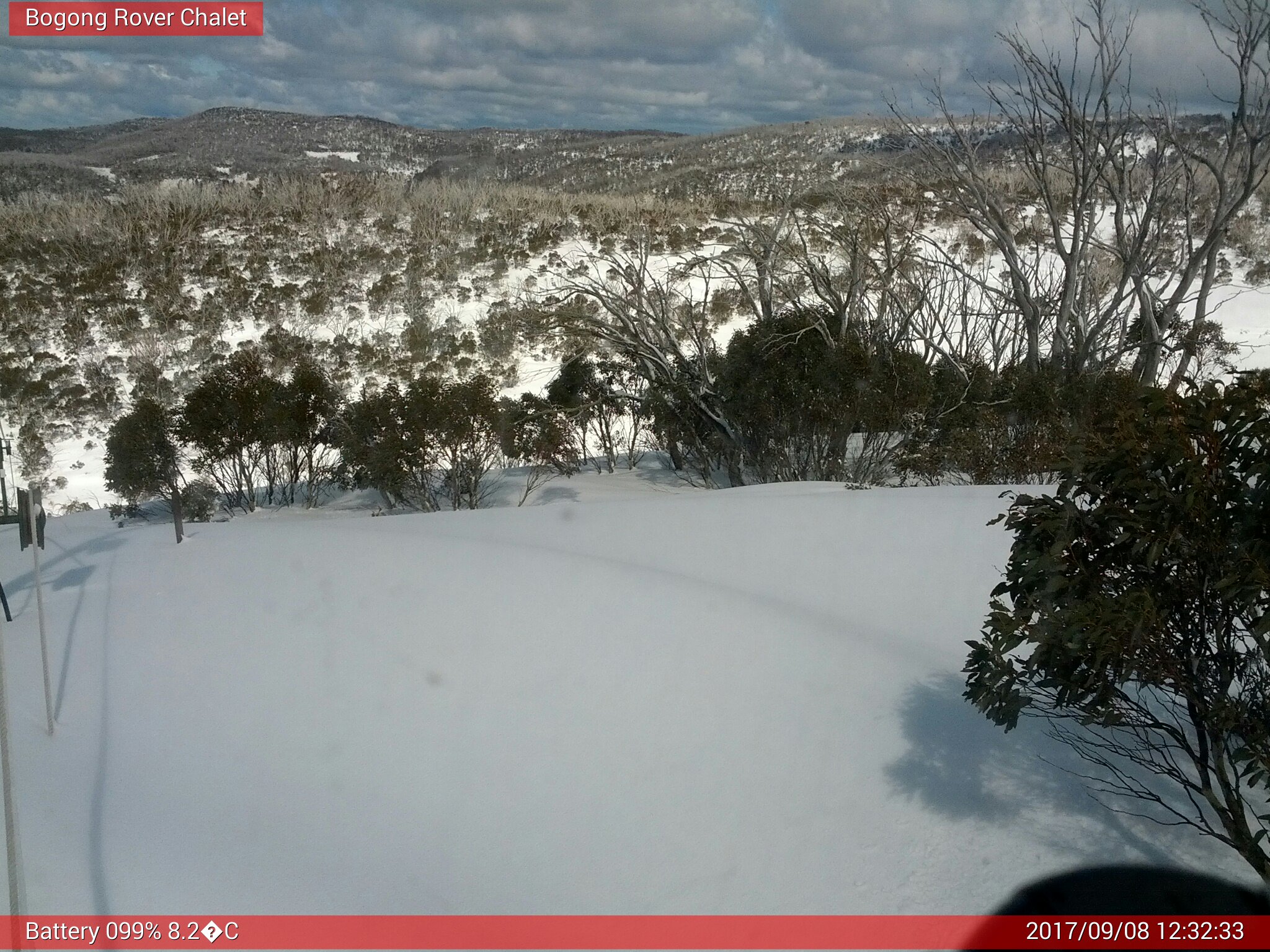 Bogong Web Cam 12:32pm Friday 8th of September 2017