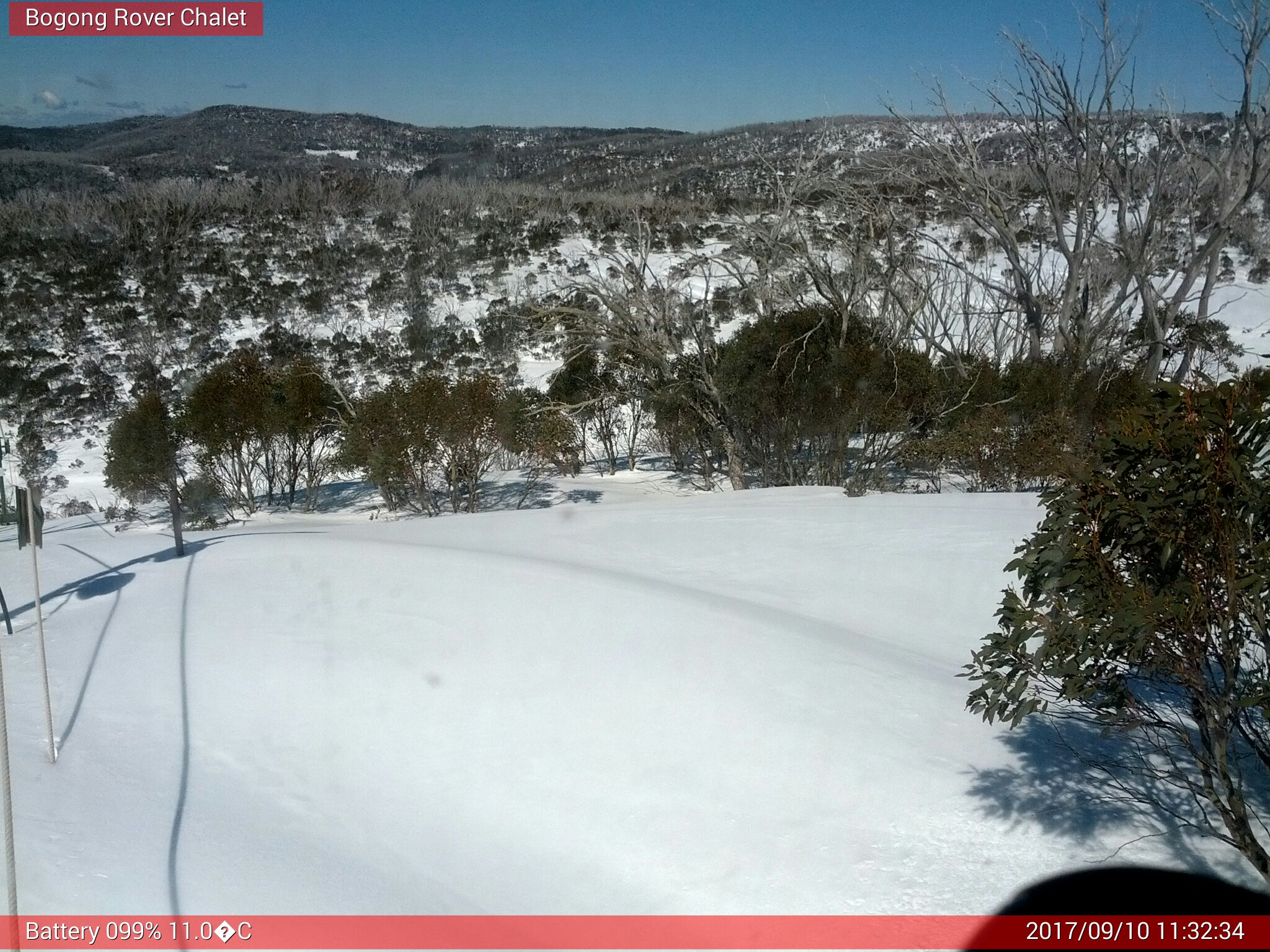 Bogong Web Cam 11:32am Sunday 10th of September 2017