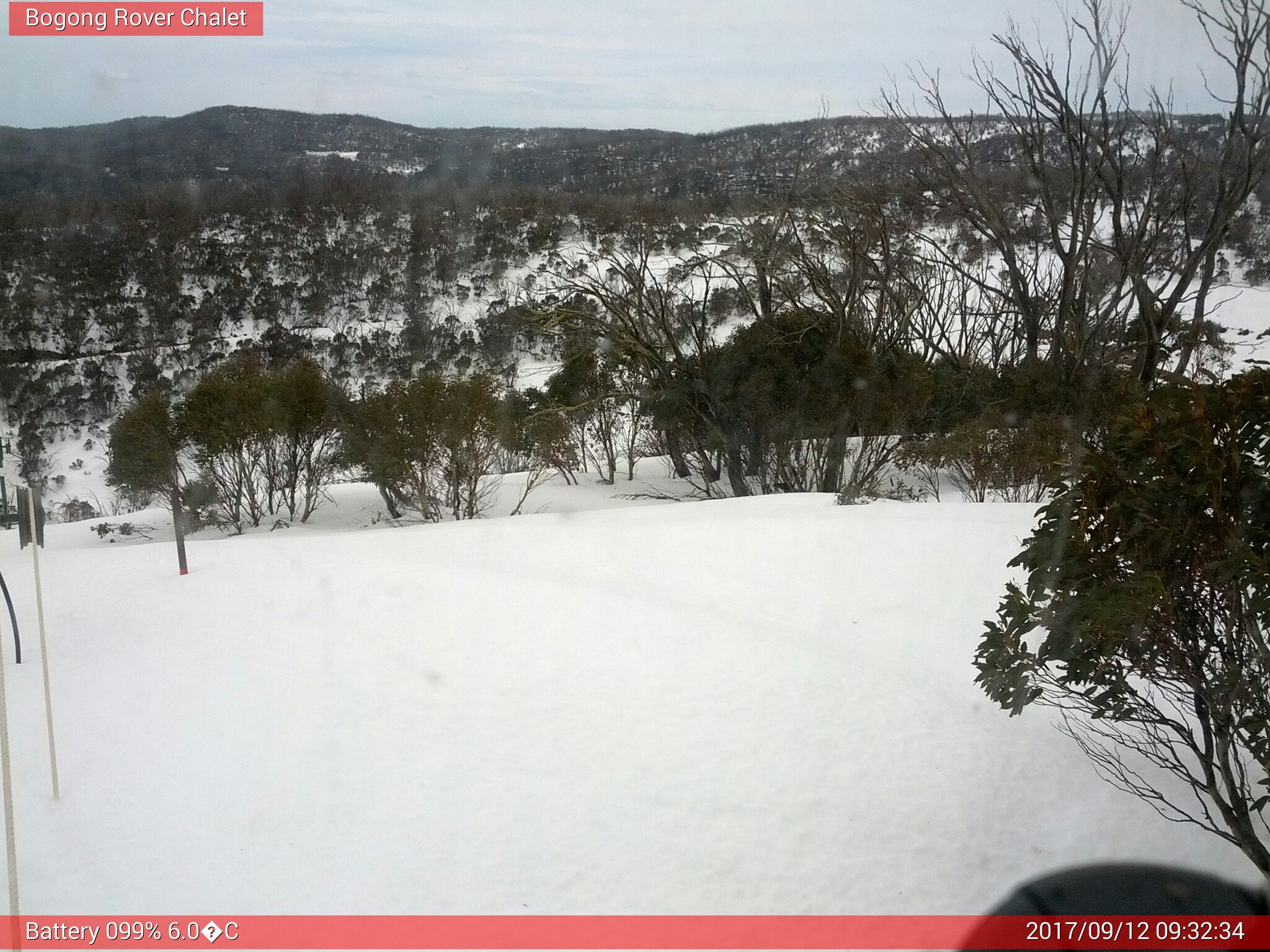 Bogong Web Cam 9:32am Tuesday 12th of September 2017