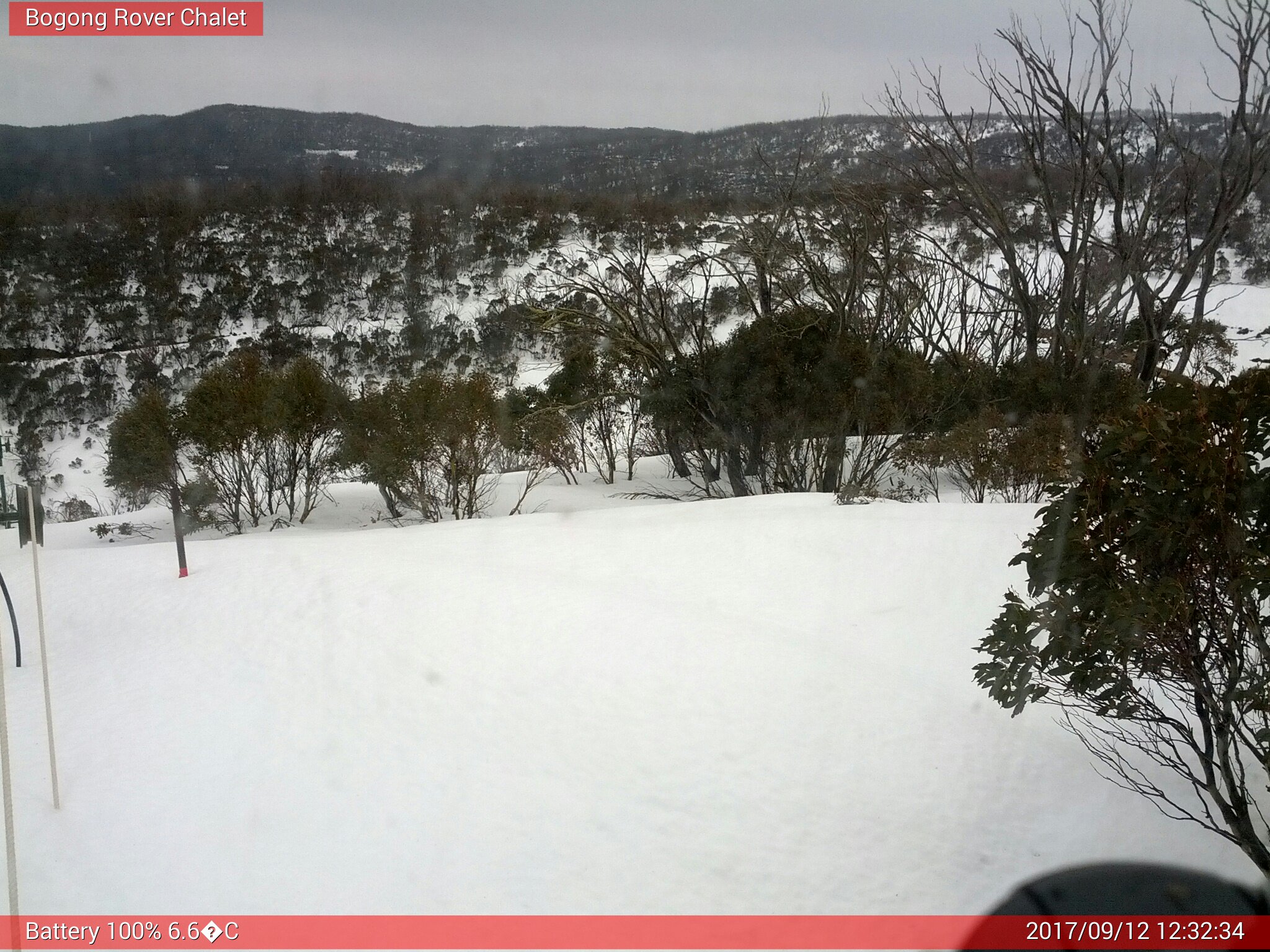 Bogong Web Cam 12:32pm Tuesday 12th of September 2017