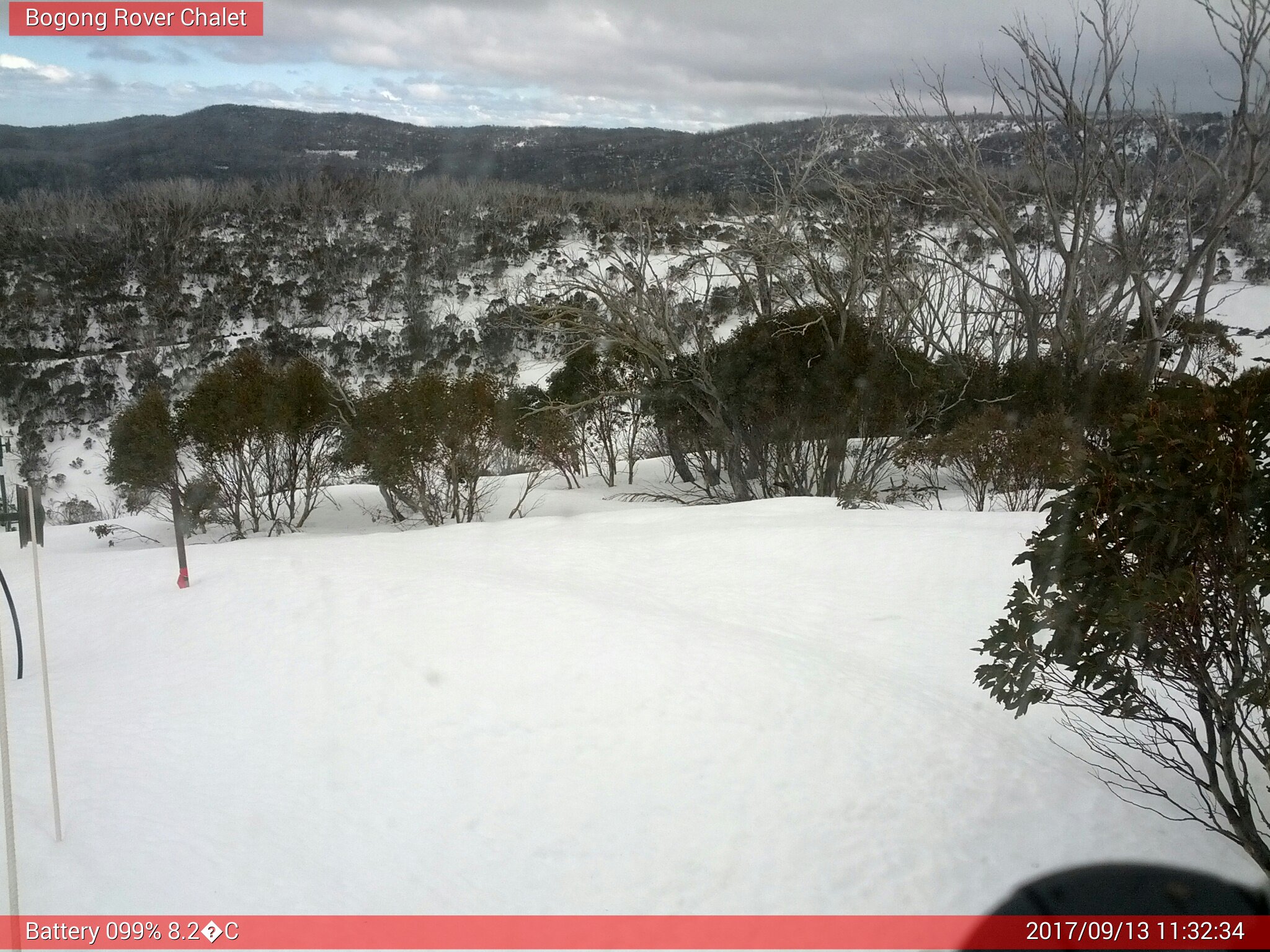 Bogong Web Cam 11:32am Wednesday 13th of September 2017