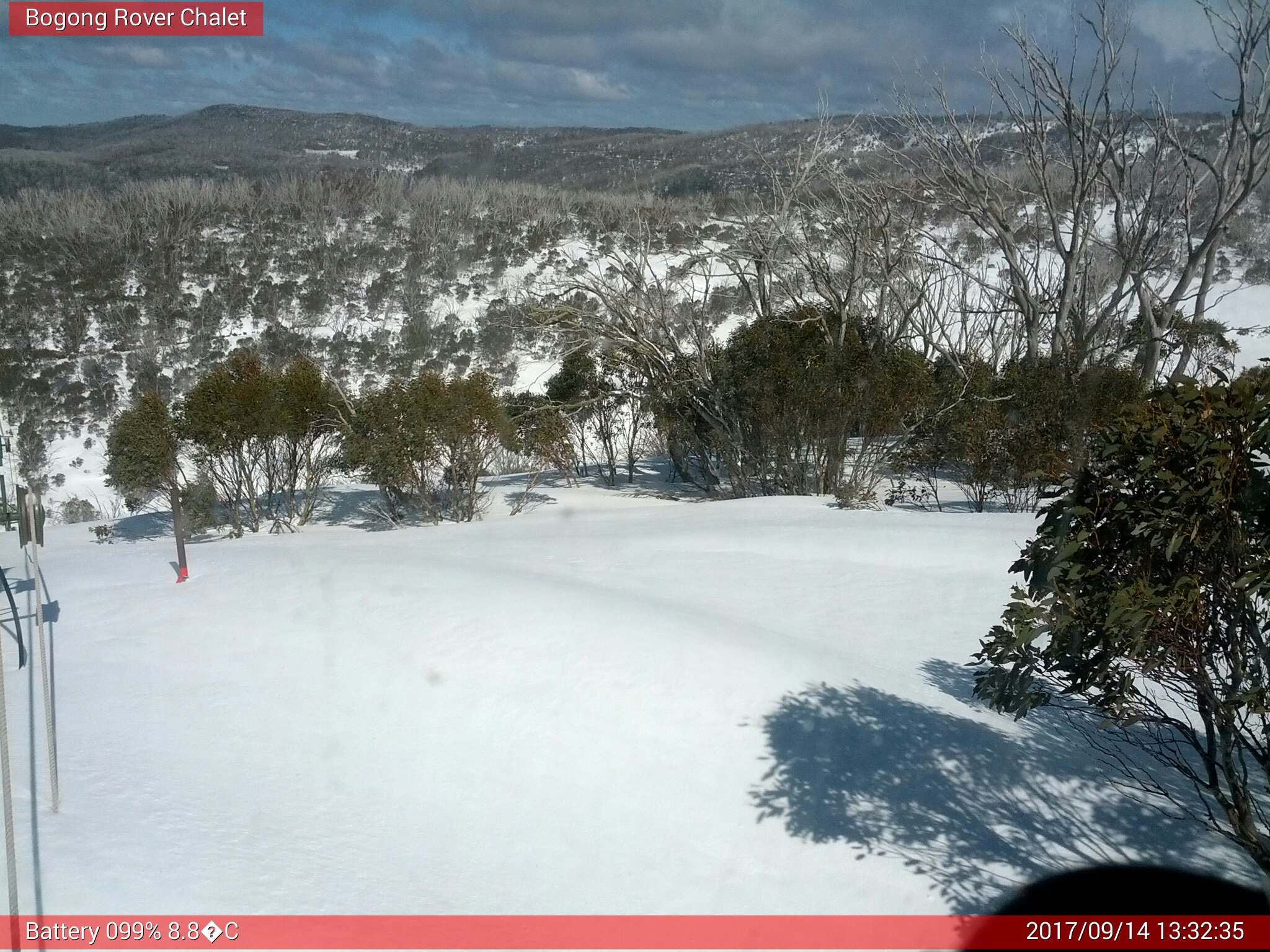 Bogong Web Cam 1:32pm Thursday 14th of September 2017