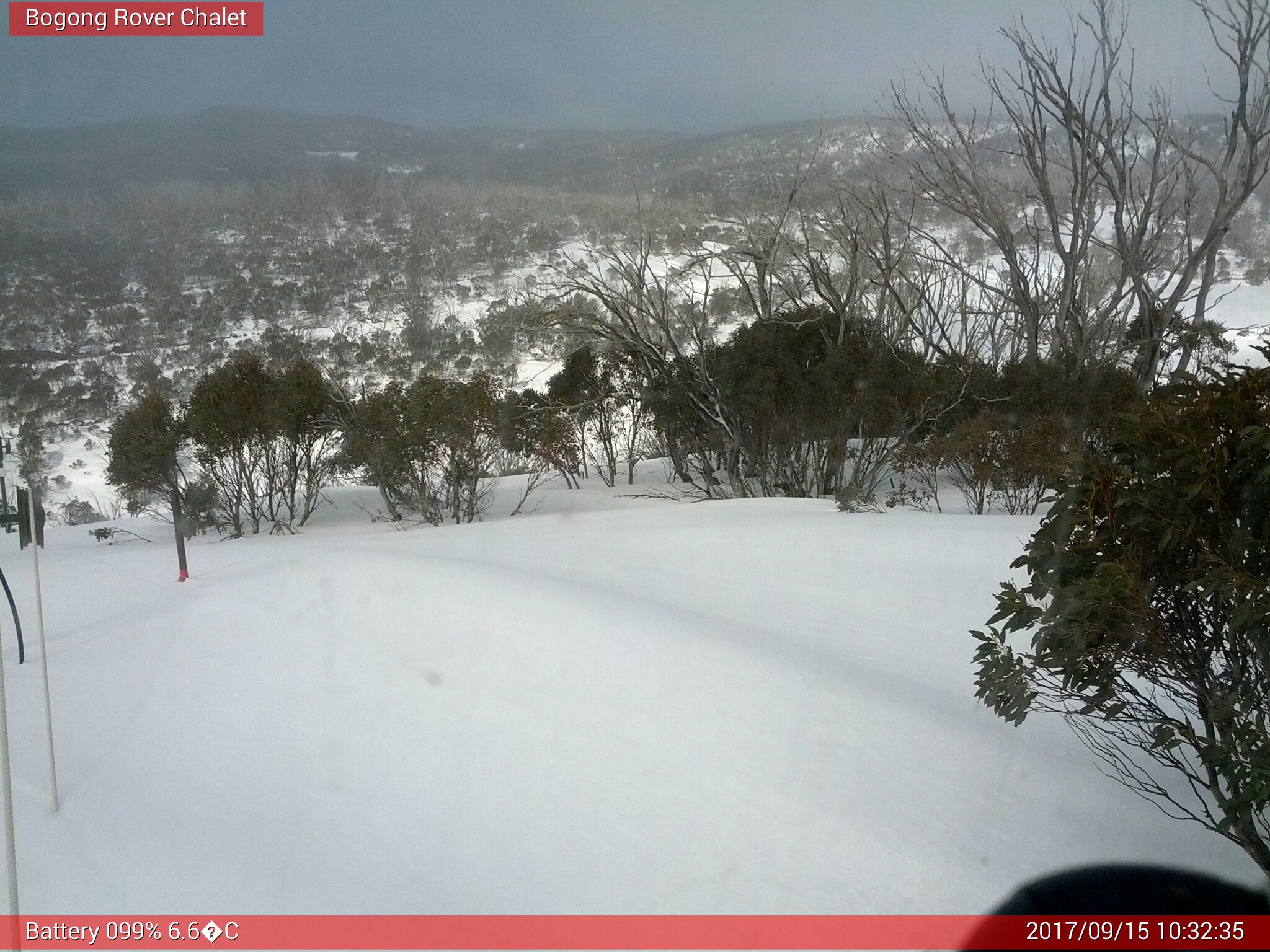 Bogong Web Cam 10:32am Friday 15th of September 2017