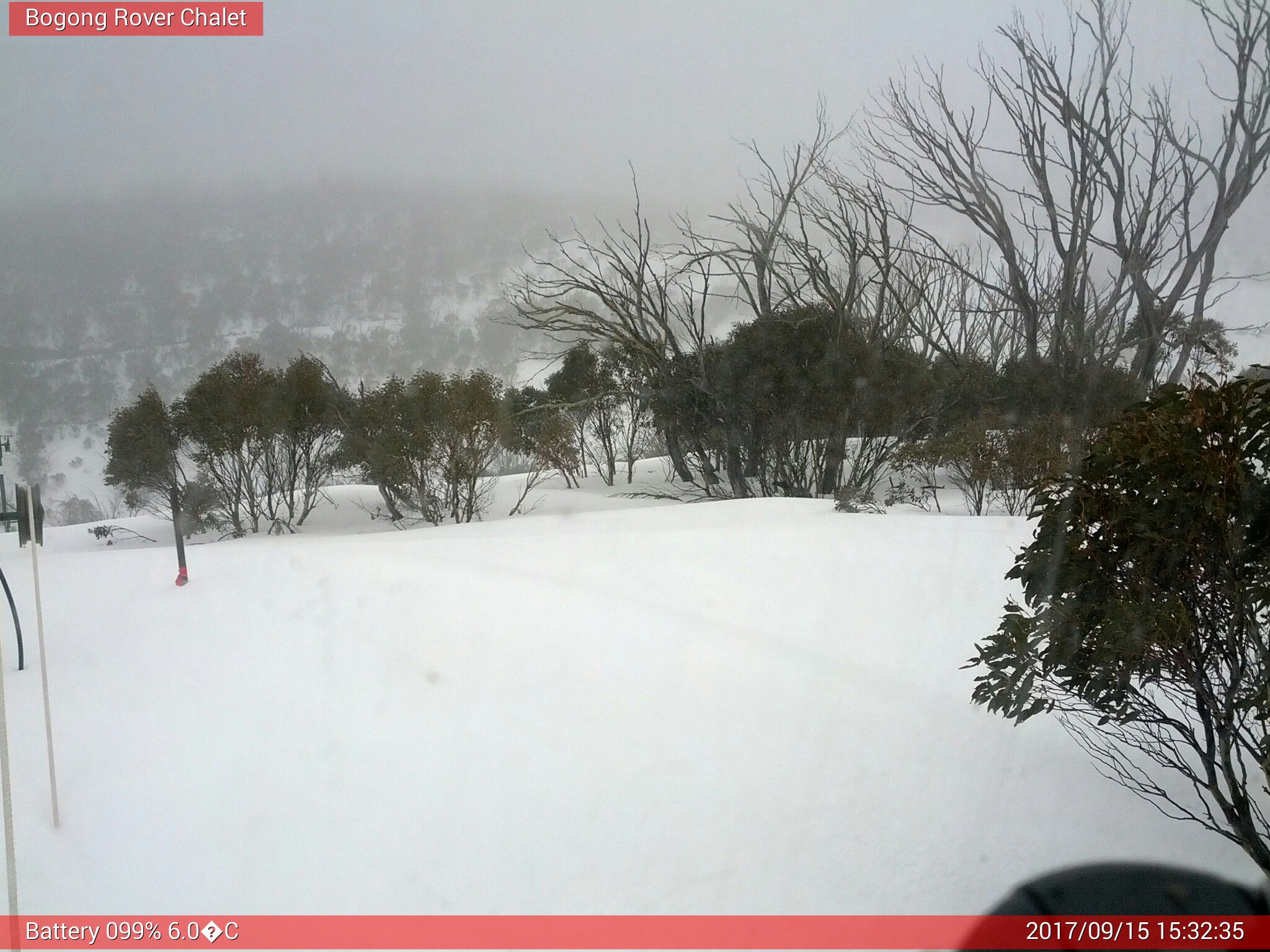 Bogong Web Cam 3:32pm Friday 15th of September 2017