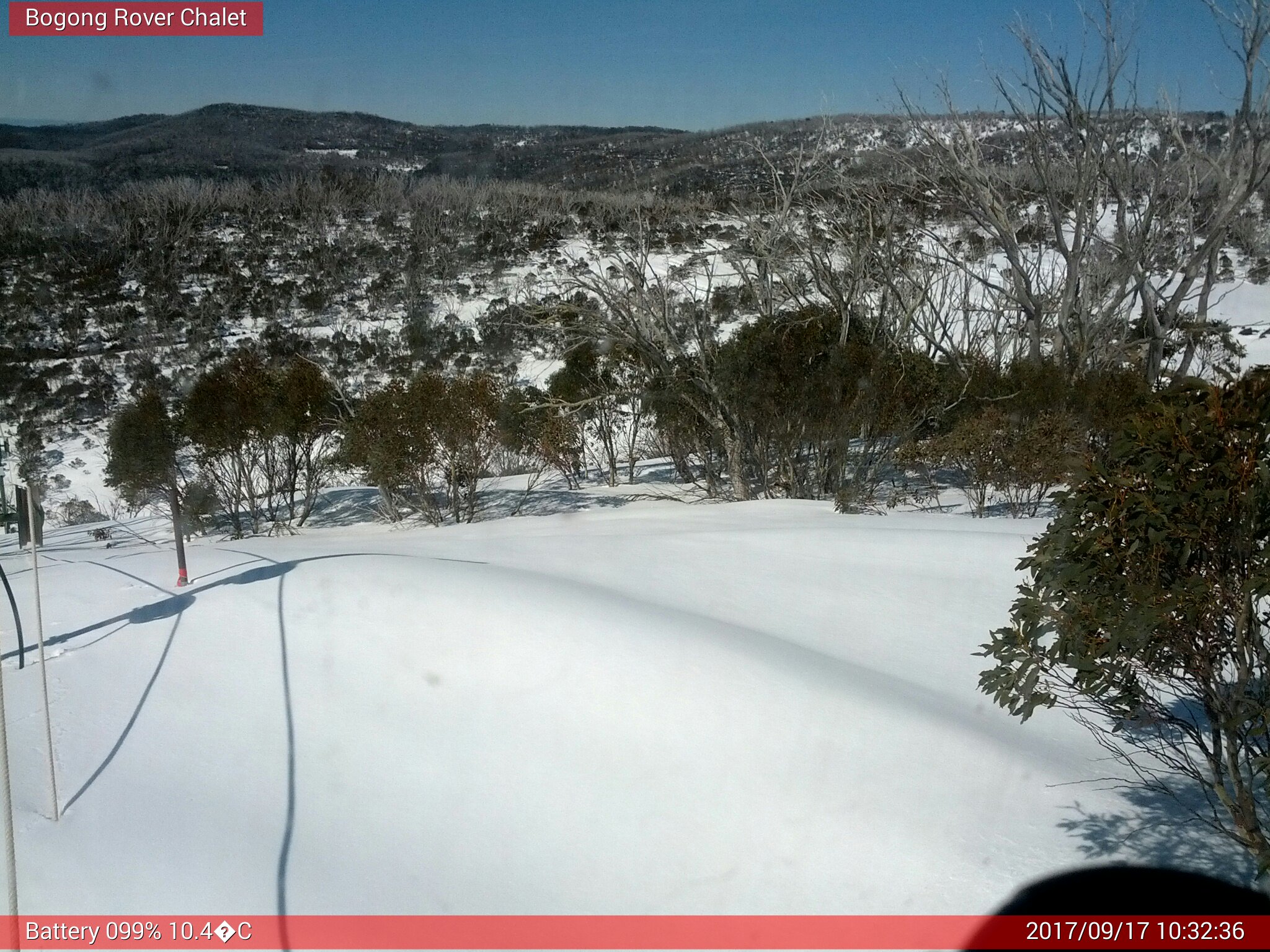 Bogong Web Cam 10:32am Sunday 17th of September 2017