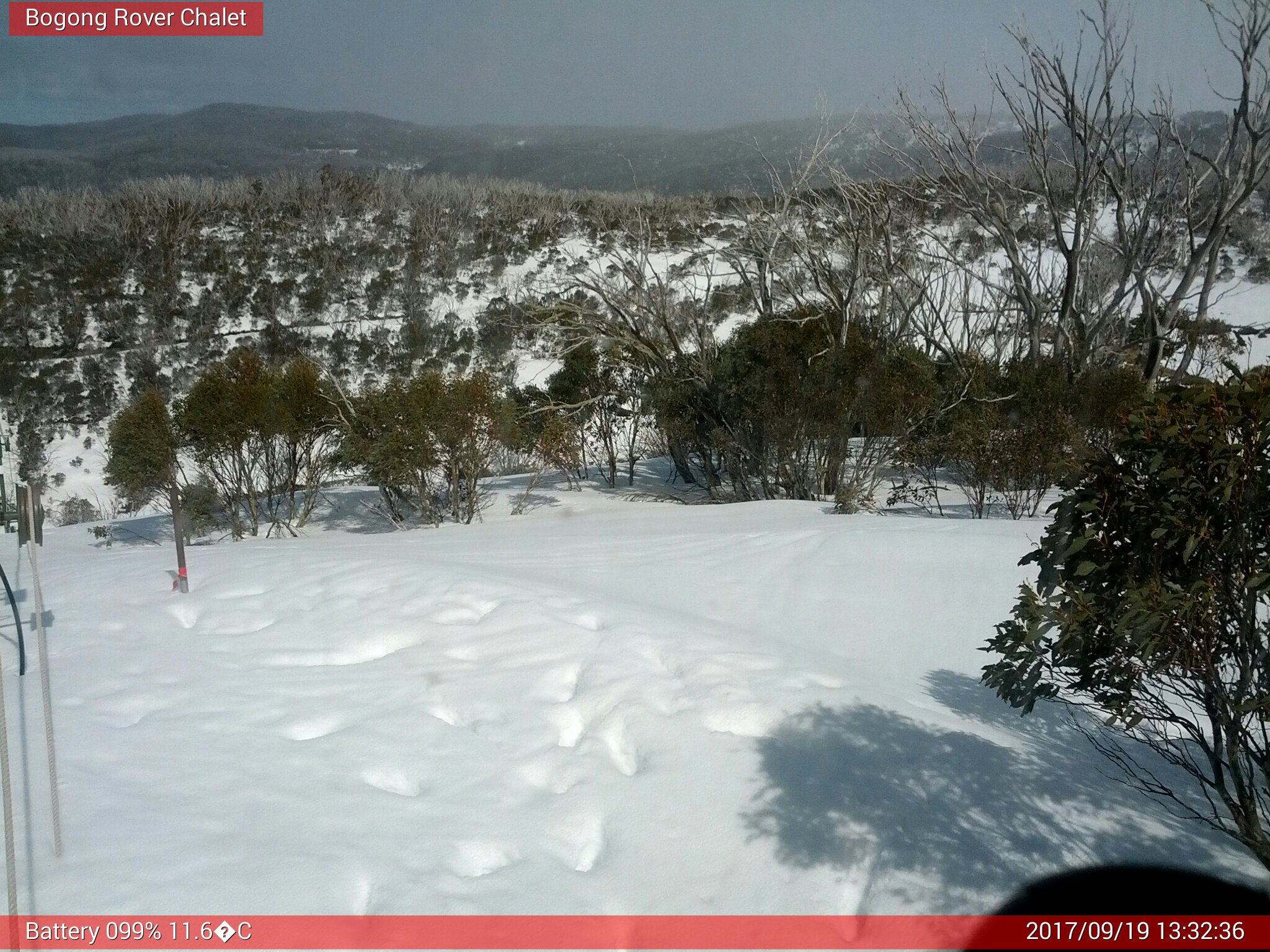 Bogong Web Cam 1:32pm Tuesday 19th of September 2017