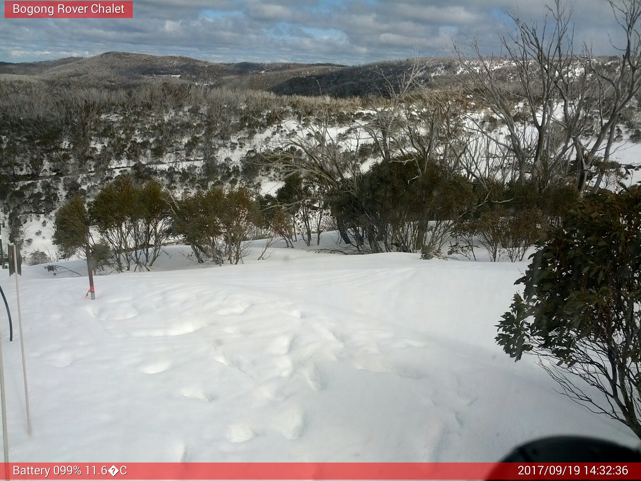 Bogong Web Cam 2:32pm Tuesday 19th of September 2017