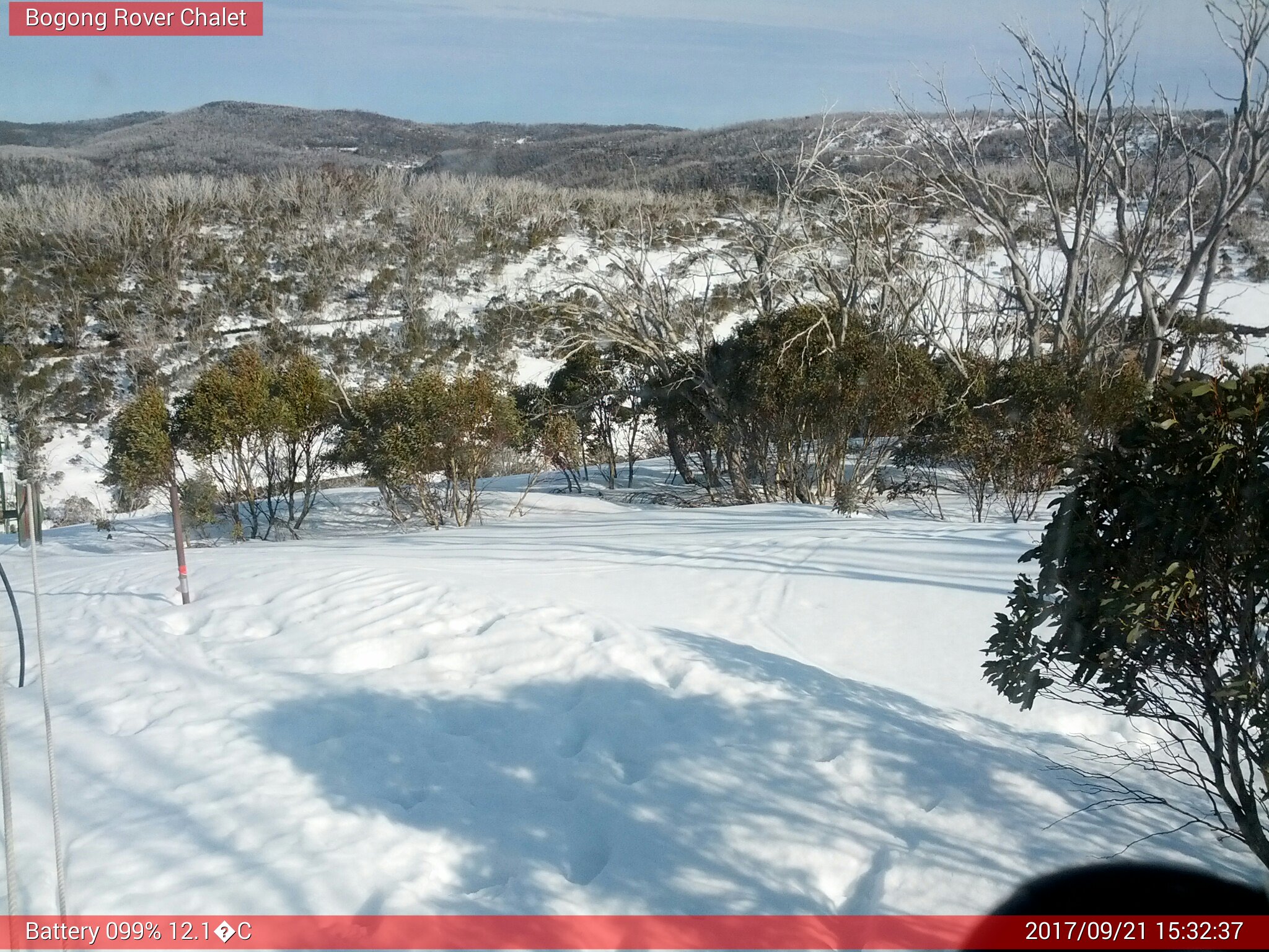 Bogong Web Cam 3:32pm Thursday 21st of September 2017