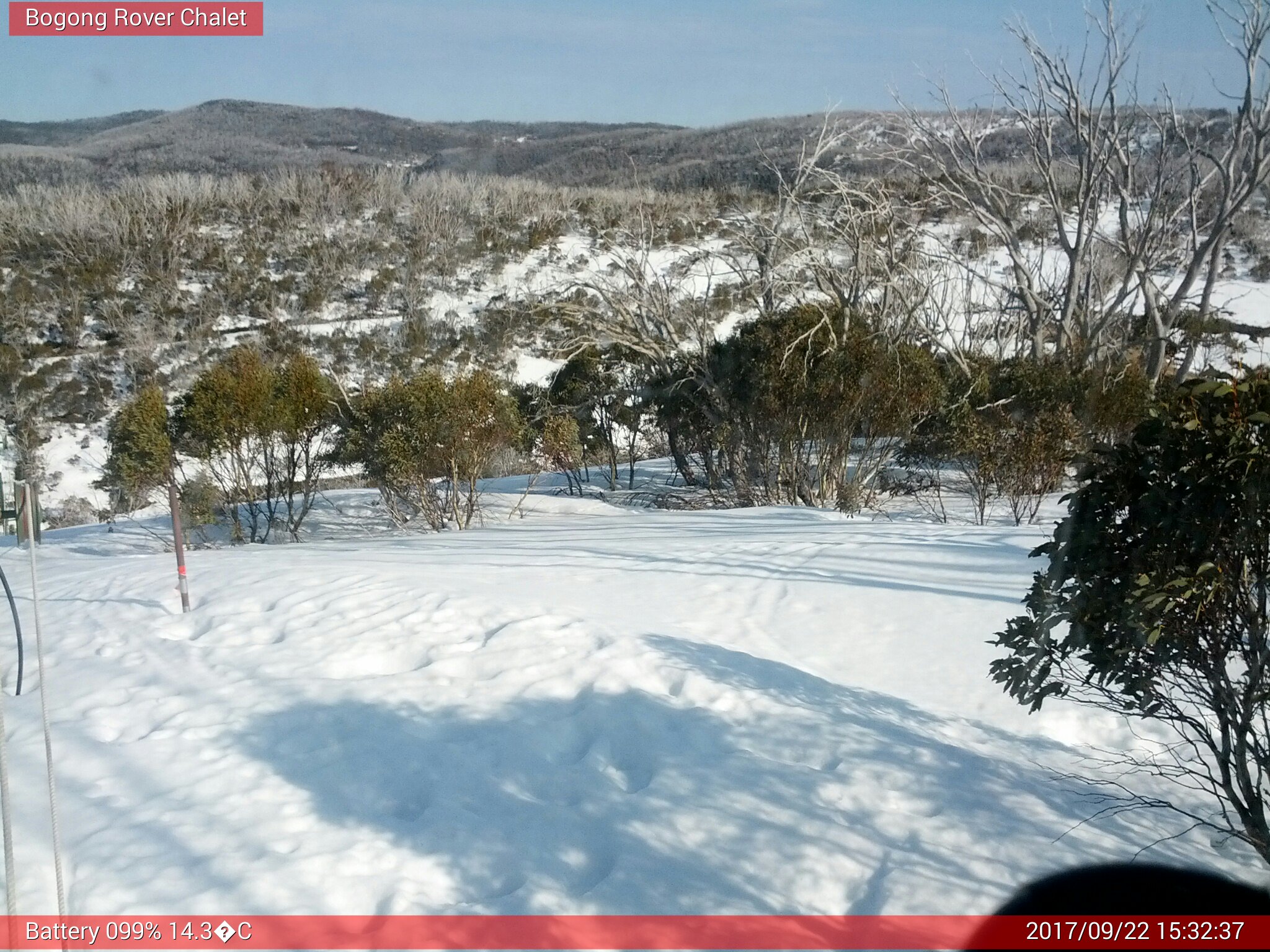 Bogong Web Cam 3:32pm Friday 22nd of September 2017