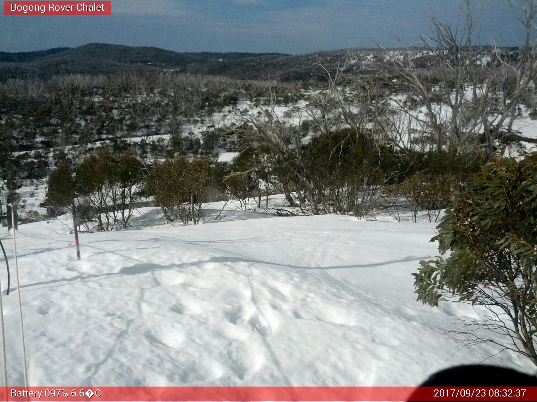 Bogong Web Cam 8:32am Saturday 23rd of September 2017