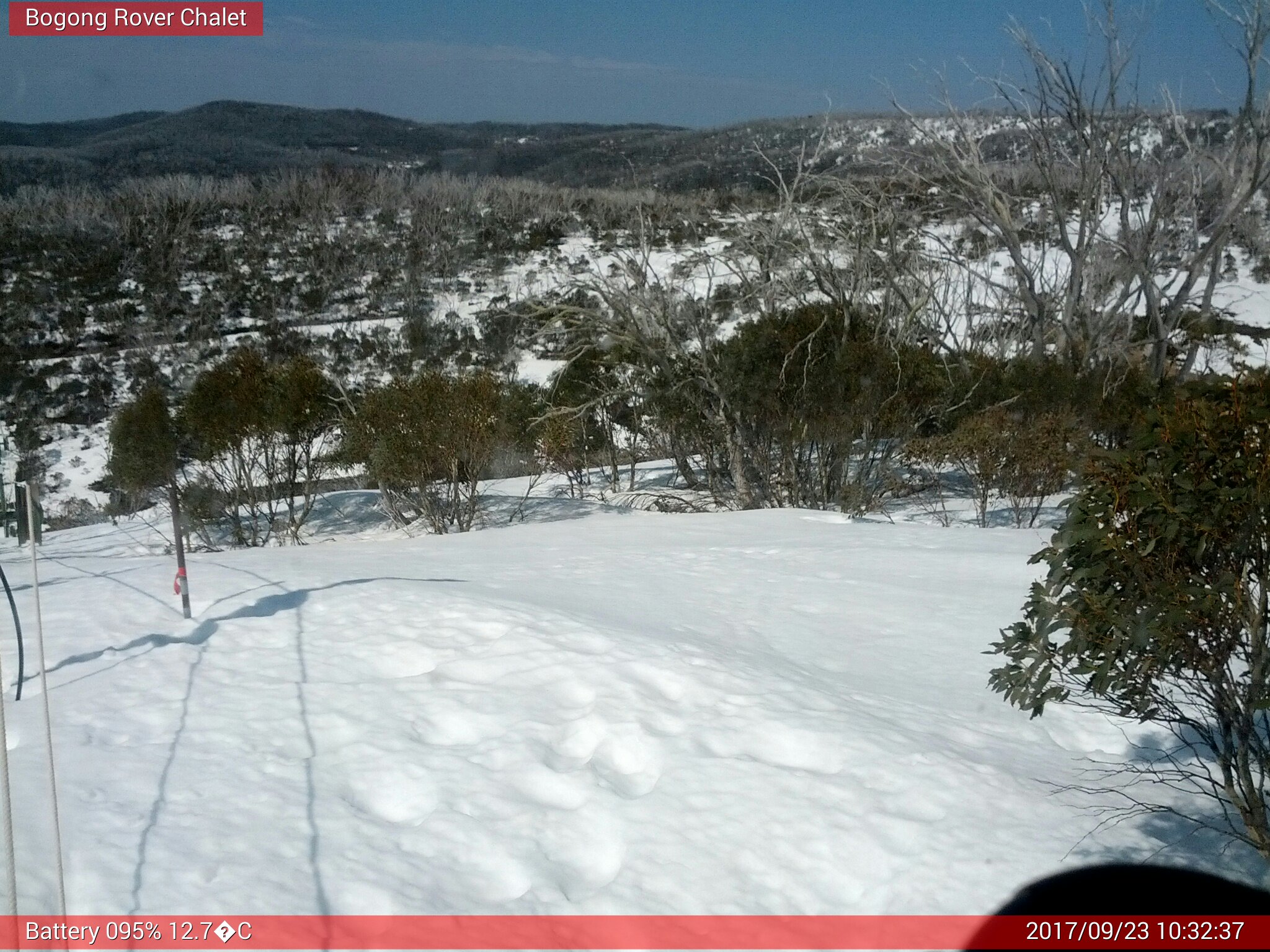 Bogong Web Cam 10:32am Saturday 23rd of September 2017