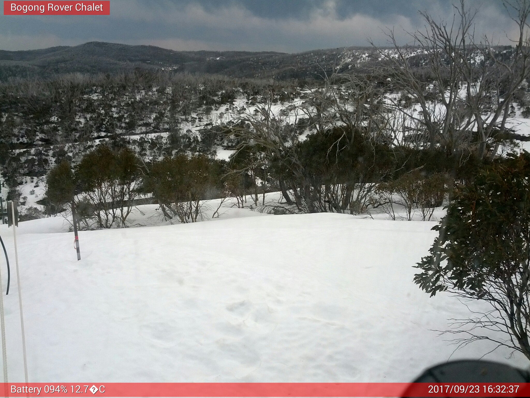 Bogong Web Cam 4:32pm Saturday 23rd of September 2017