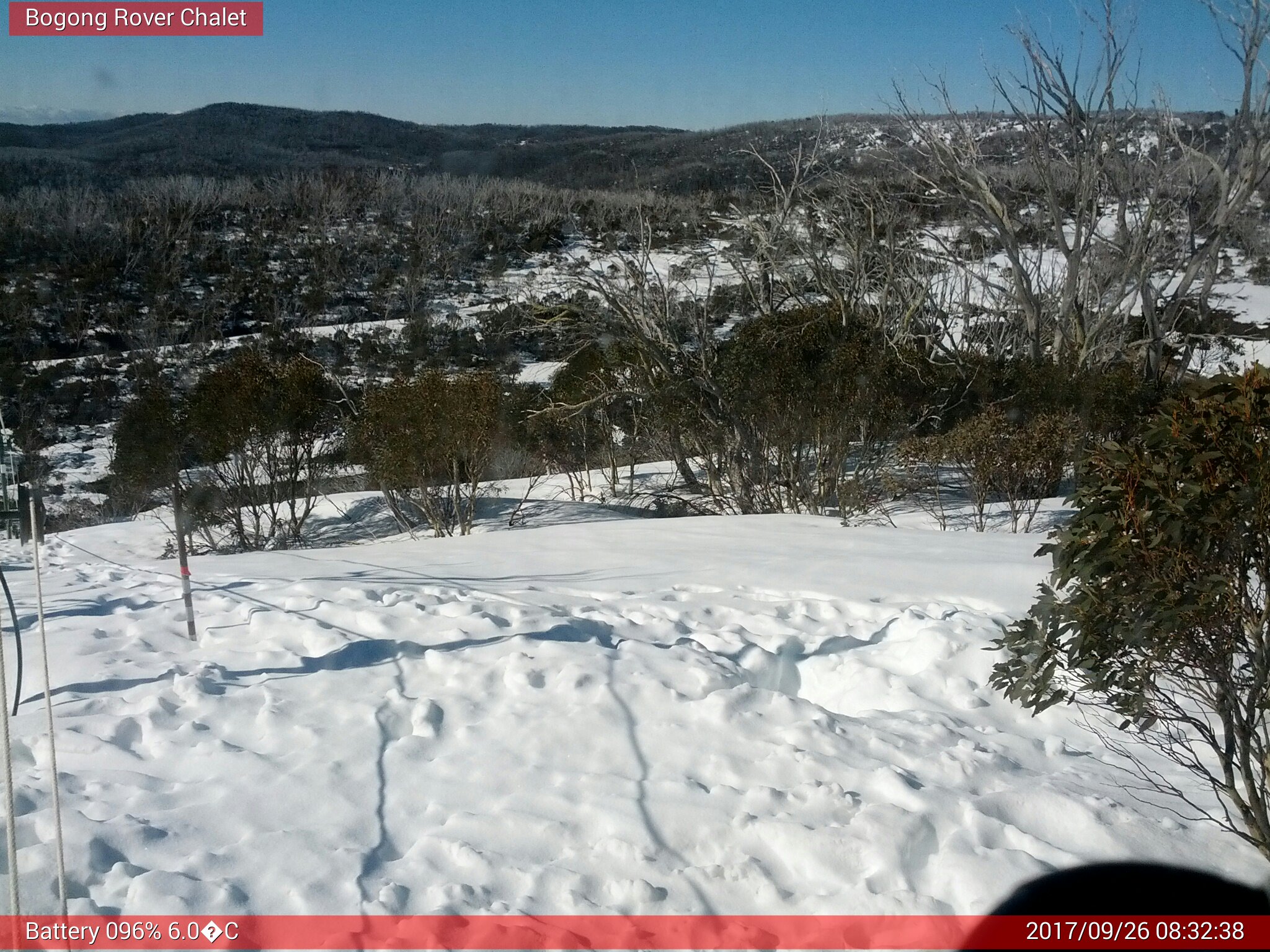 Bogong Web Cam 8:32am Tuesday 26th of September 2017