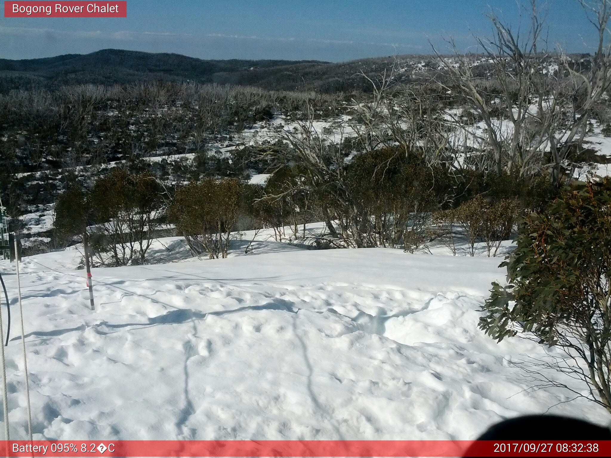 Bogong Web Cam 8:32am Wednesday 27th of September 2017