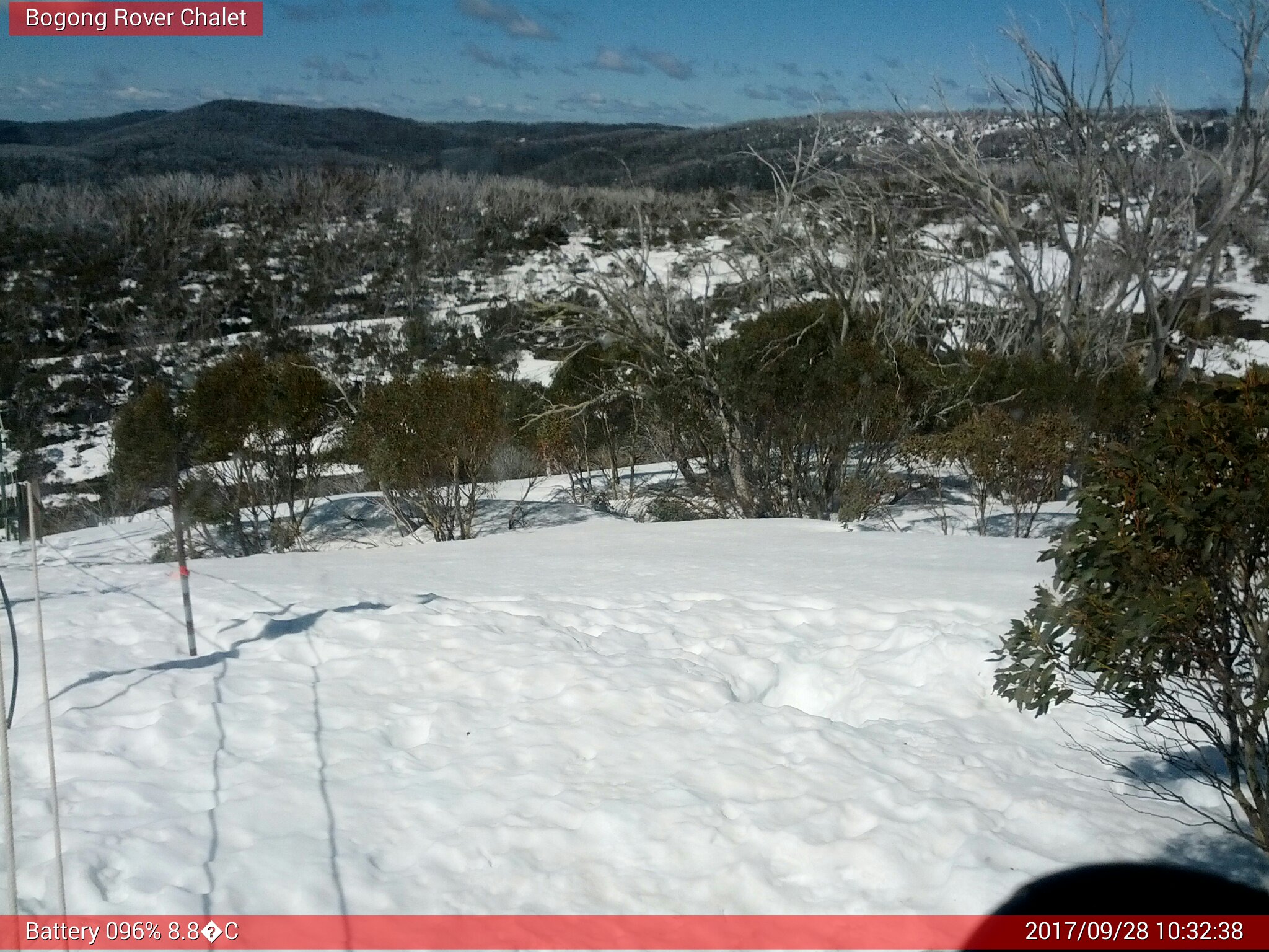 Bogong Web Cam 10:32am Thursday 28th of September 2017