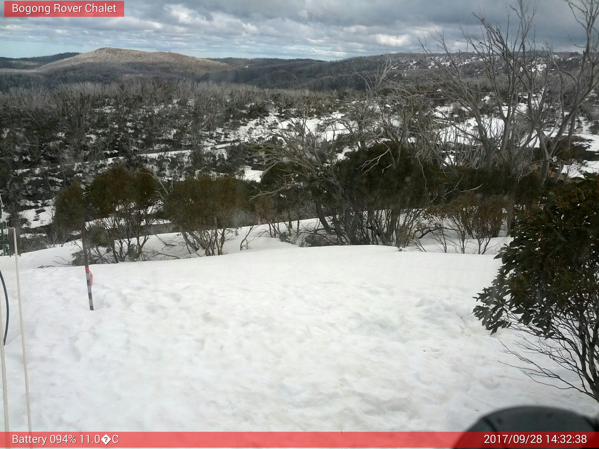 Bogong Web Cam 2:32pm Thursday 28th of September 2017