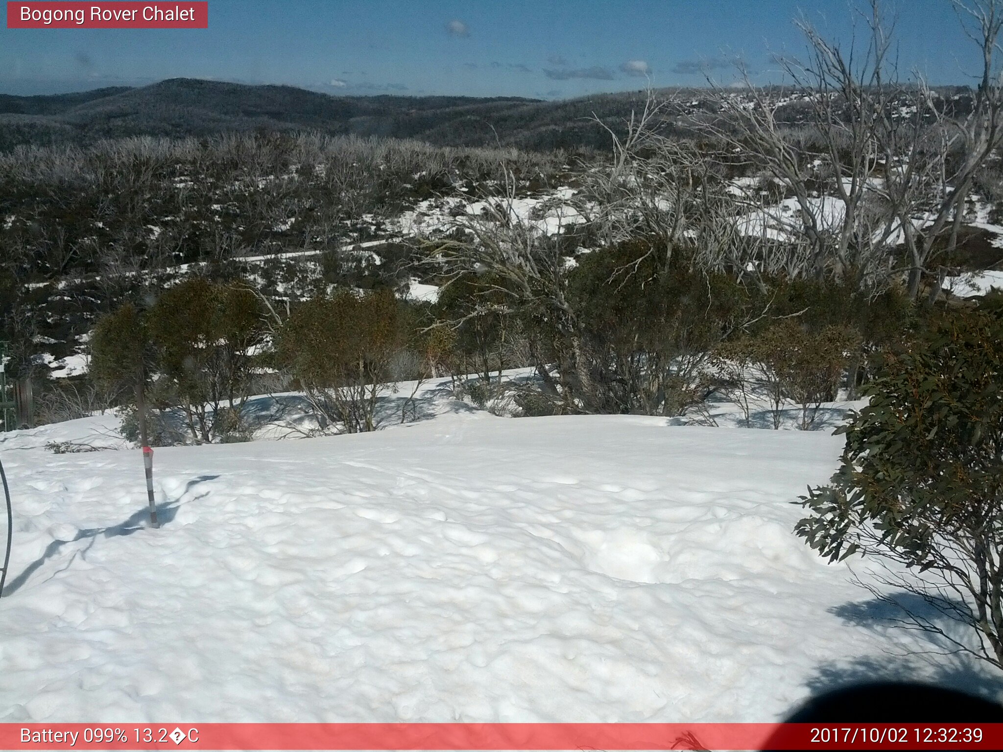 Bogong Web Cam 12:32pm Monday 2nd of October 2017