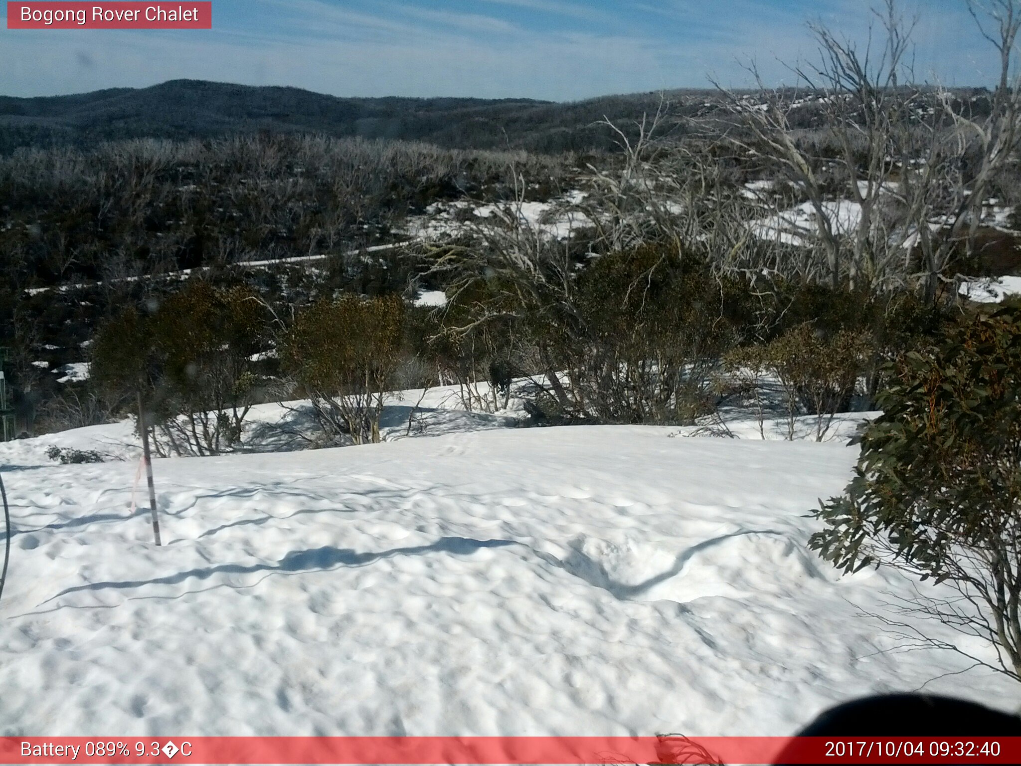 Bogong Web Cam 9:32am Wednesday 4th of October 2017