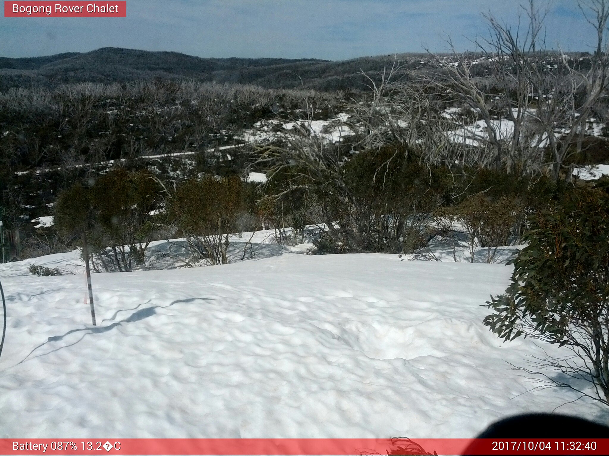 Bogong Web Cam 11:32am Wednesday 4th of October 2017