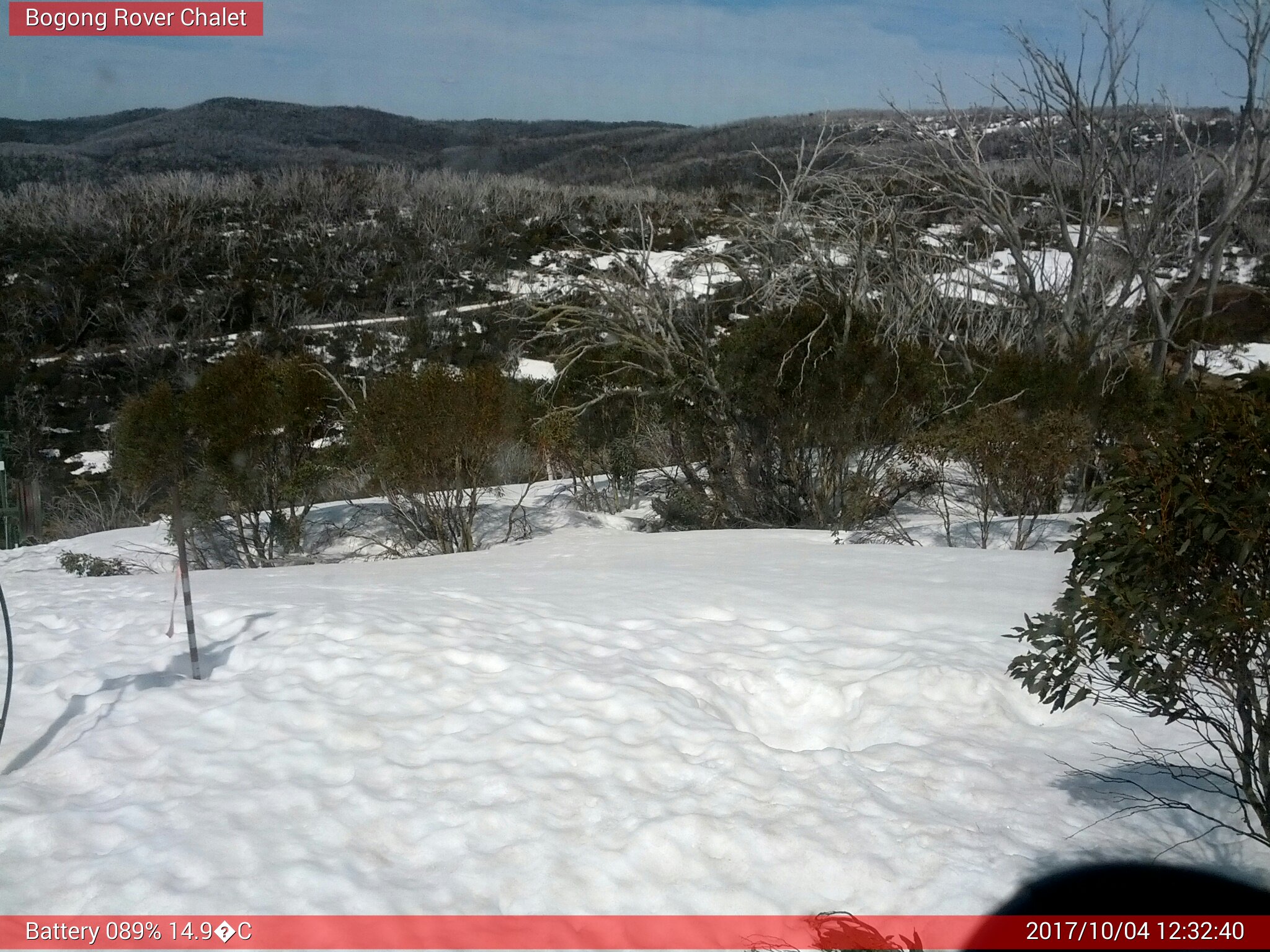 Bogong Web Cam 12:32pm Wednesday 4th of October 2017