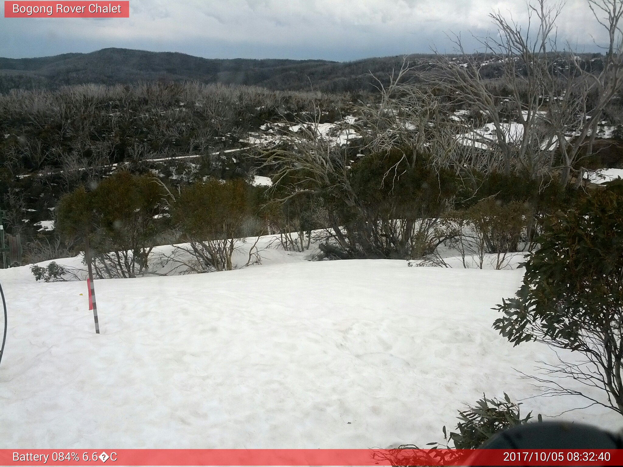 Bogong Web Cam 8:32am Thursday 5th of October 2017